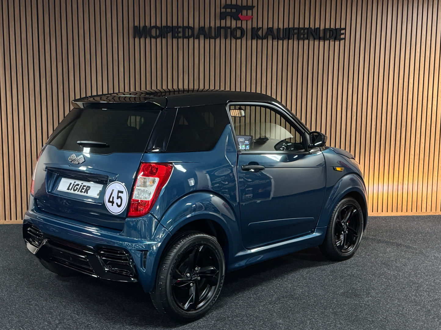 Ligier JS50 JS66 Sport Facelift Tablet ! | Servolenkung Apple Car / | 8 PS leiser DCI Motor | 45 km/h | Rückfahrkamera | Innerhalb 250 KM Kostenlose Lieferung | Mopedauto | Leichtmobile