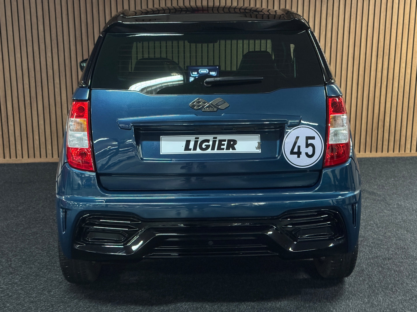 Ligier JS50 JS66 Sport Facelift Tablet ! | Servolenkung Apple Car / | 8 PS leiser DCI Motor | 45 km/h | Rückfahrkamera | Innerhalb 250 KM Kostenlose Lieferung | Mopedauto | Leichtmobile