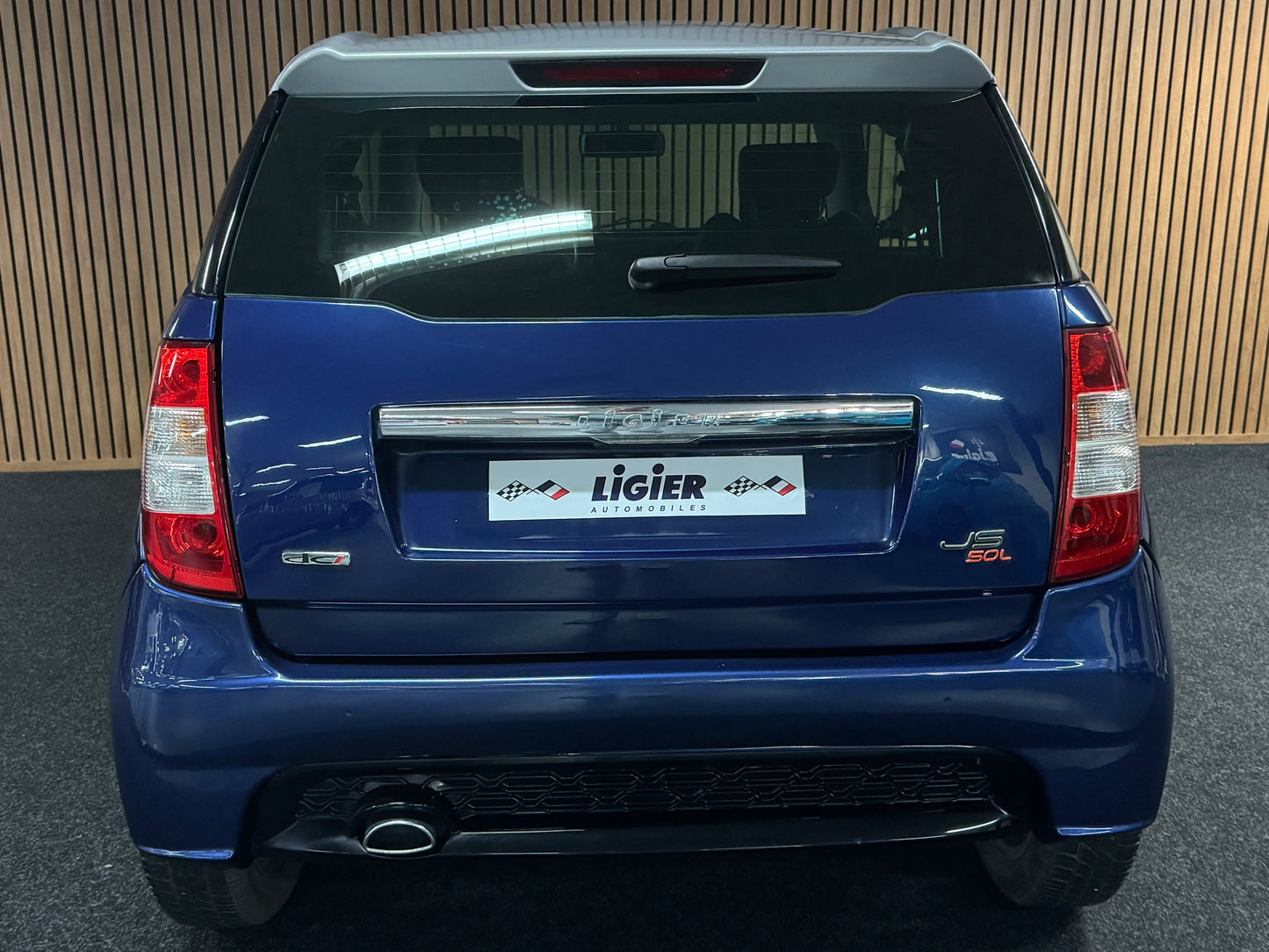 Ligier JS50L Blueline mit leiser DCI Motor | 45 km/h | Rückfahrkamera | Innerhalb 250 KM Kostenlose Lieferung | Mopedauto | Leichtmobile