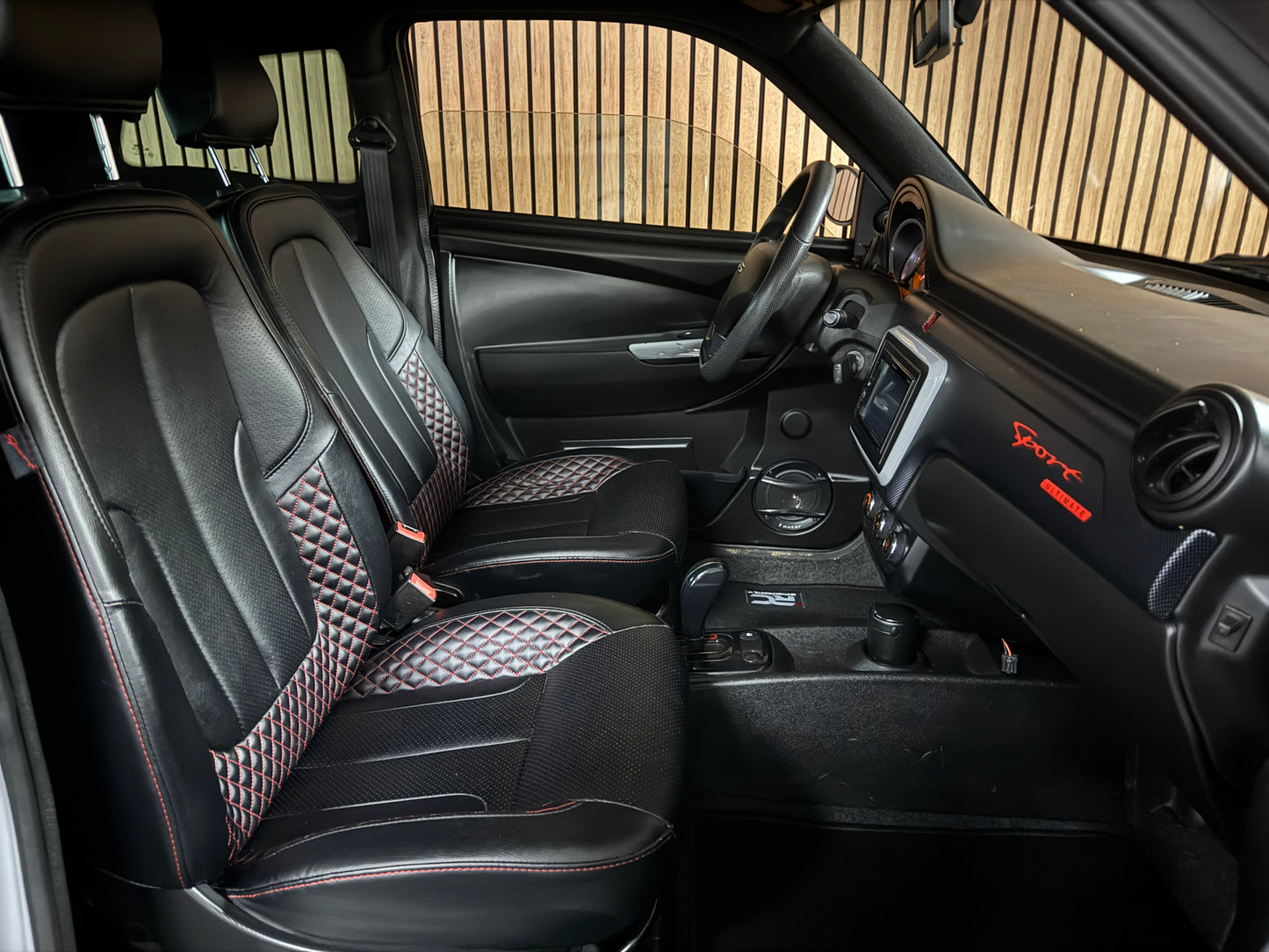 Ligier JS50 Ultimate Sport Nardo Grey | 8 PS leiser DCI Motor | 45 km/h | Rückfahrkamera | Innerhalb 250 KM Kostenlose Lieferung | Mopedauto | Leichtmobile