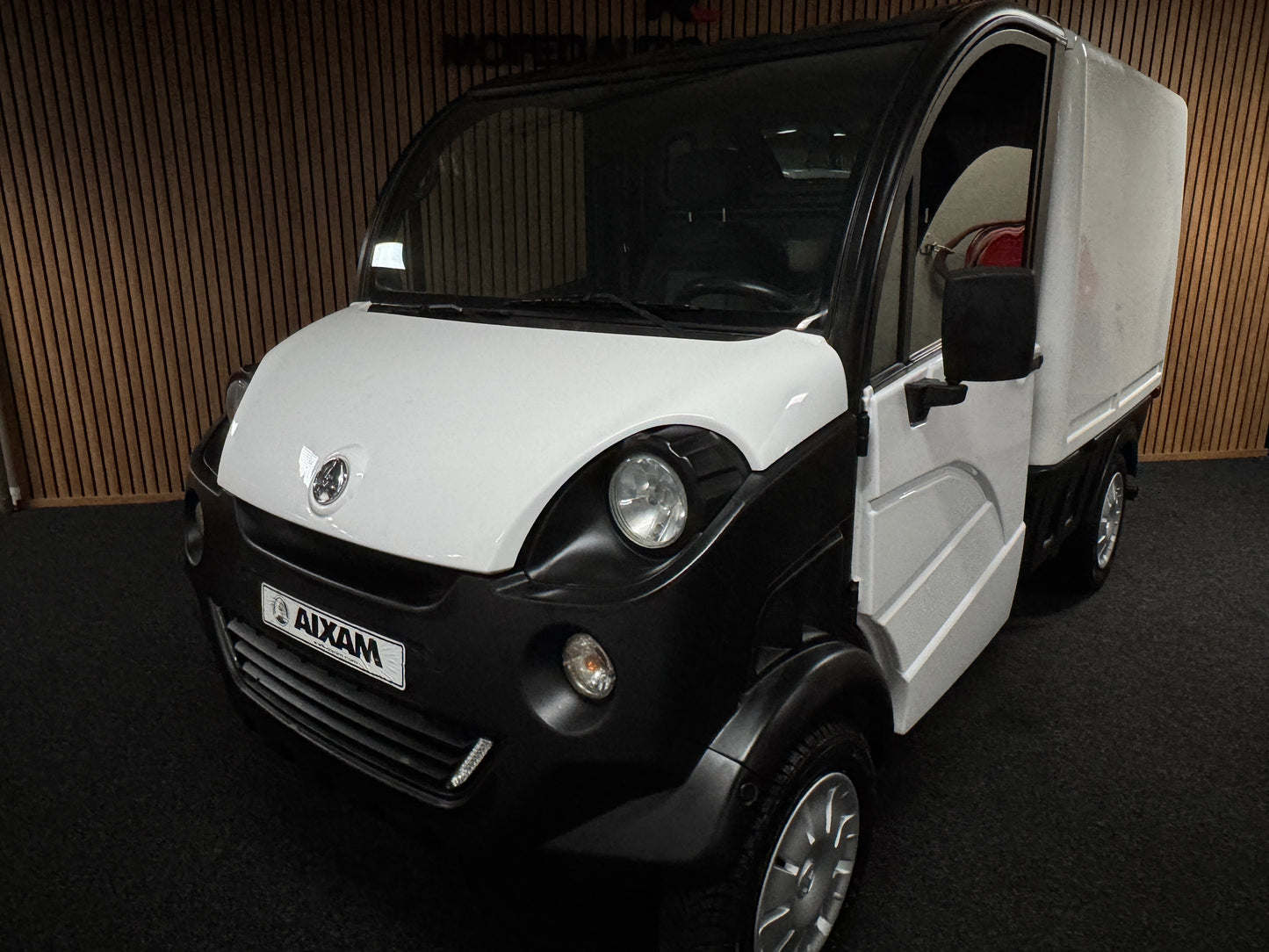 Aixam D-Truck Kastenwagen 45 km/h | Innerhalb 250 KM Kostenlose Lieferung | Mopedauto | Leichtmobile | Aixam | Microcar | Ligier