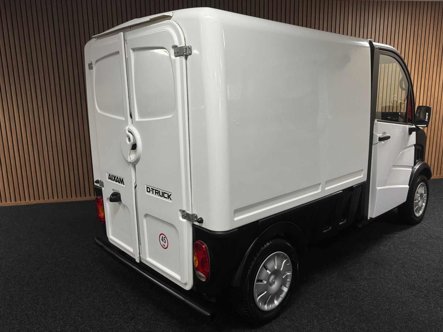 Aixam D-Truck Kastenwagen 45 km/h | Innerhalb 250 KM Kostenlose Lieferung | Mopedauto | Leichtmobile | Aixam | Microcar | Ligier