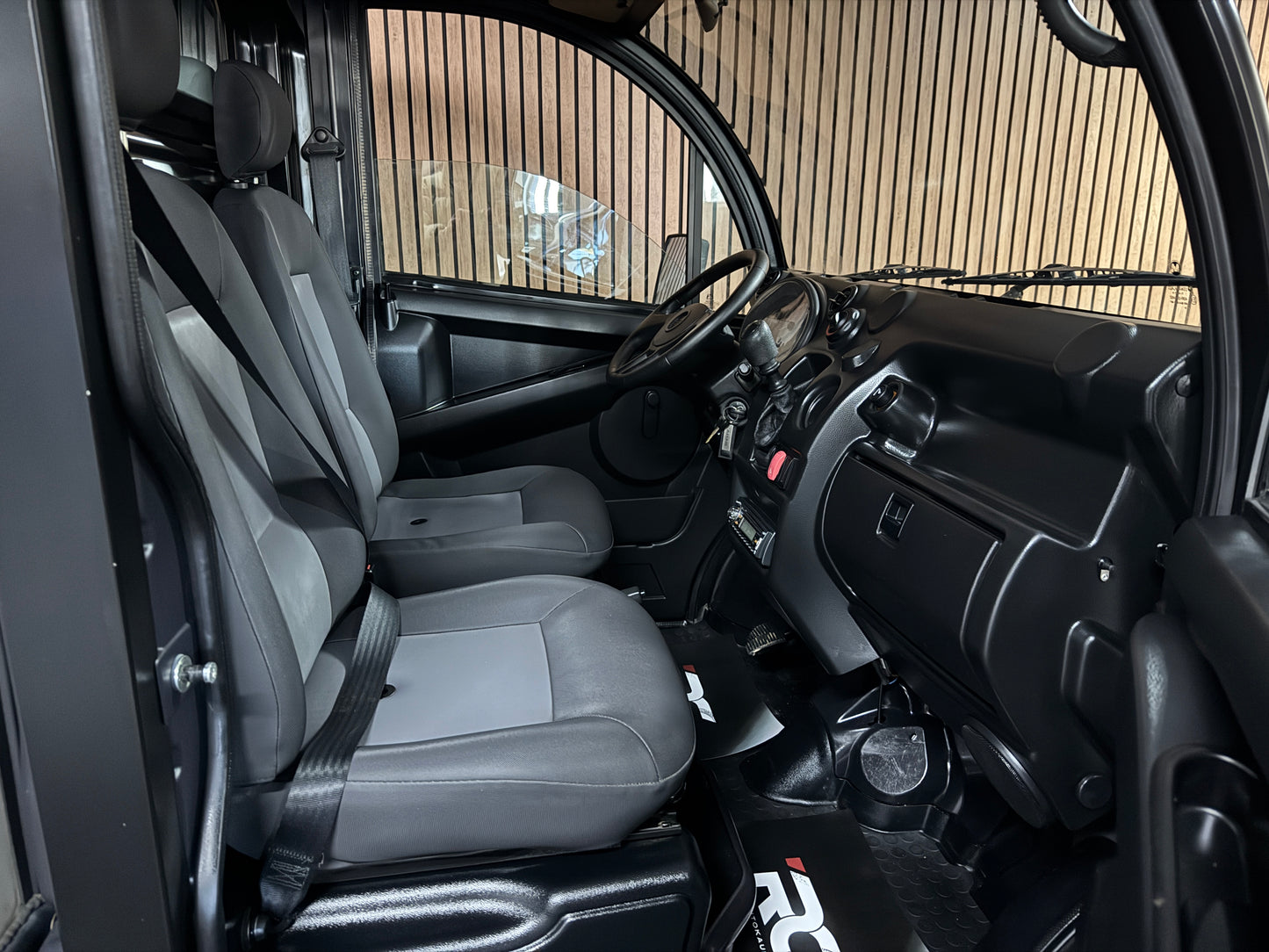 Aixam D-Truck Kastenwagen Mega Truck 45 km/h | Innerhalb 250 KM Kostenlose Lieferung | Mopedauto | Leichtmobile | Aixam | Microcar | Ligier