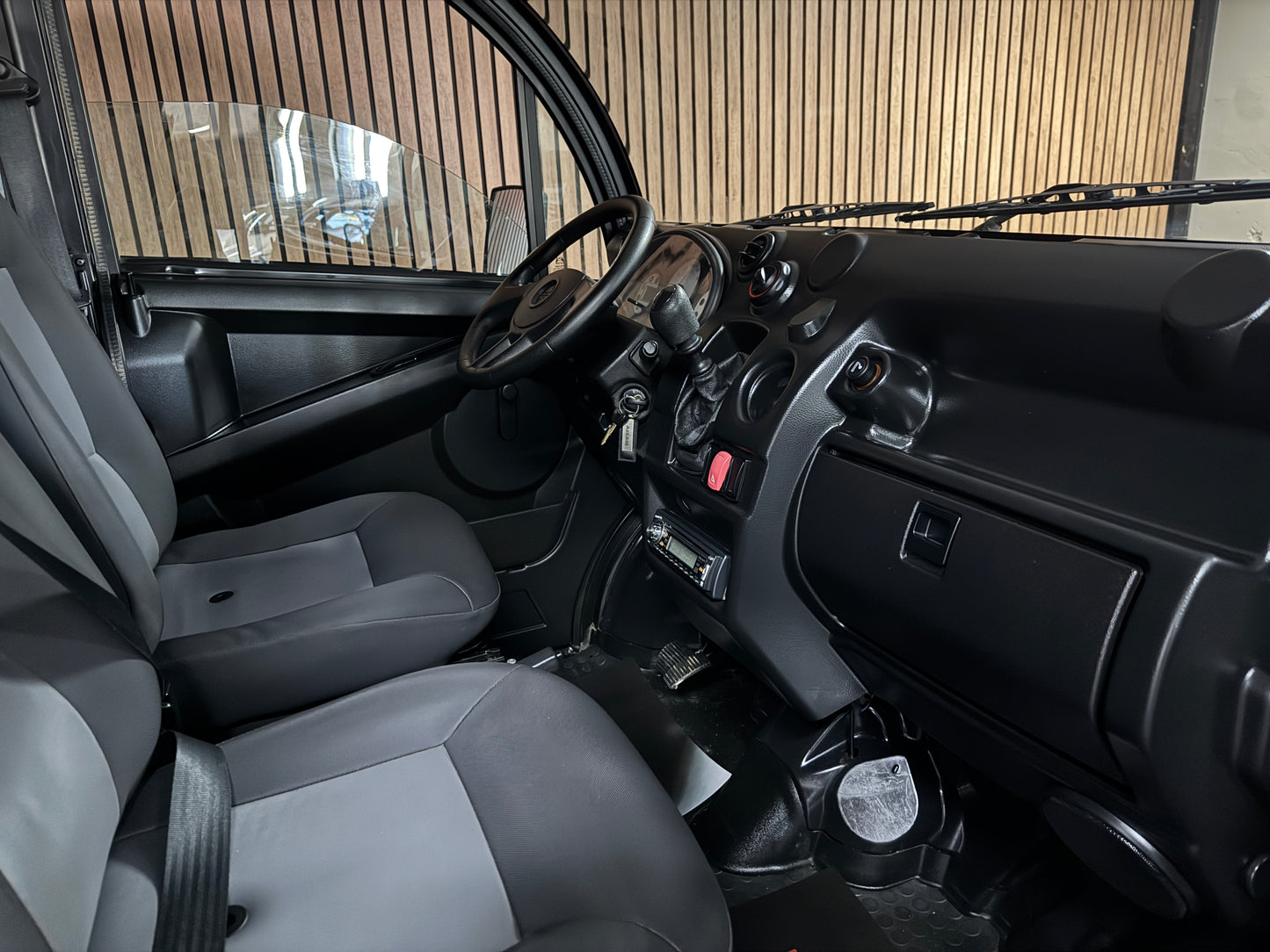 Aixam D-Truck Kastenwagen Mega Truck 45 km/h | Innerhalb 250 KM Kostenlose Lieferung | Mopedauto | Leichtmobile | Aixam | Microcar | Ligier