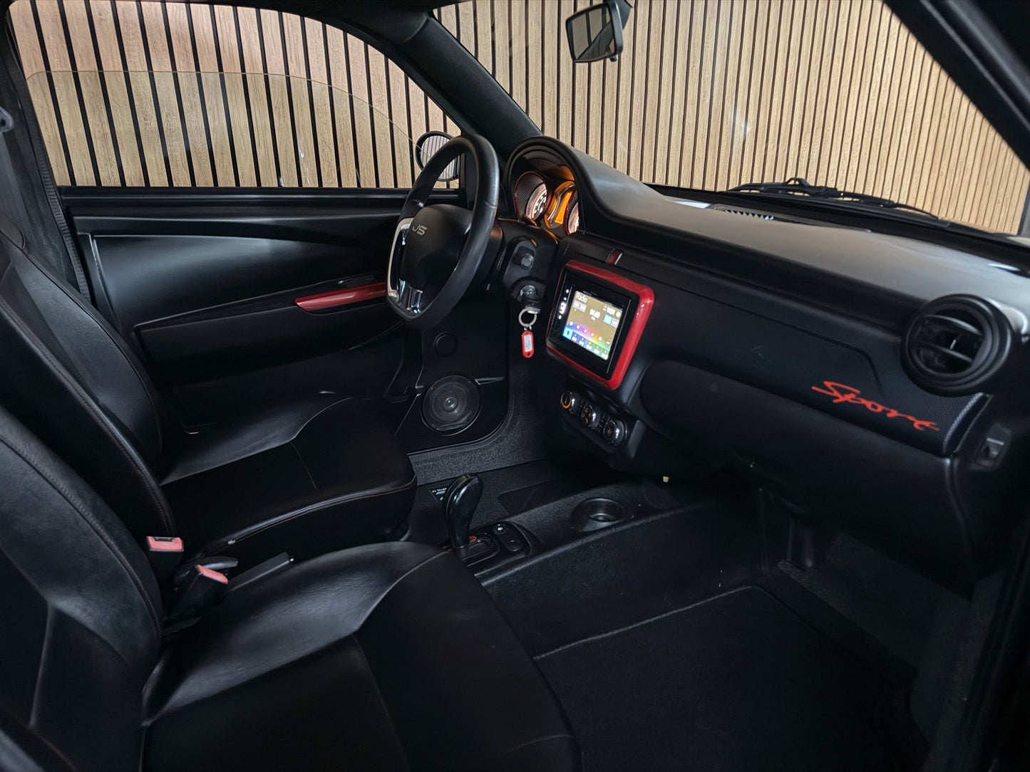Ligier JS50 Sport | 8 PS leiser DCI Motor | 45 km/h | Rückfahrkamera | Innerhalb 250 KM Kostenlose Lieferung | Mopedauto | Leichtmobile