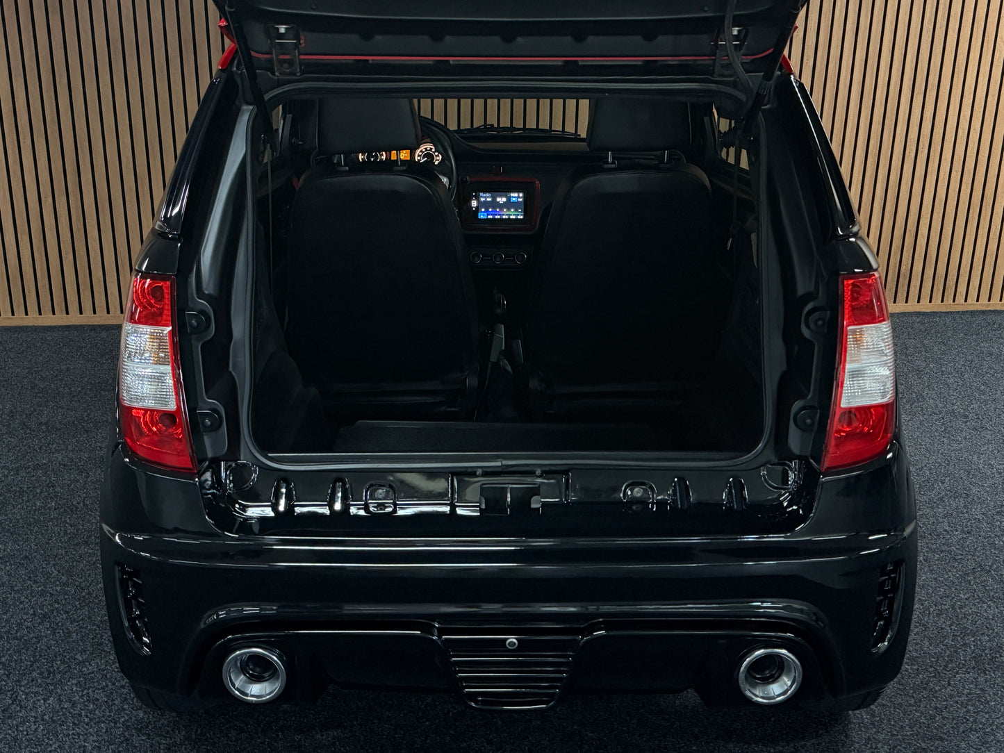 Ligier JS50 Sport | 8 PS leiser DCI Motor | 45 km/h | Rückfahrkamera | Innerhalb 250 KM Kostenlose Lieferung | Mopedauto | Leichtmobile