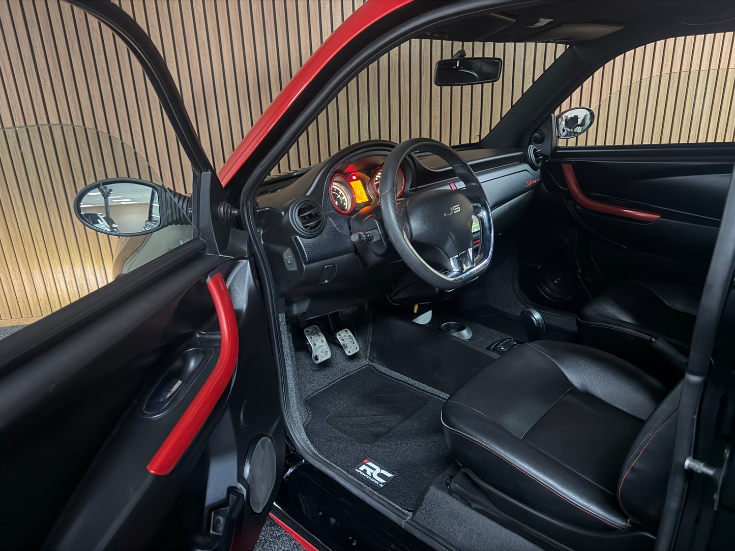 Ligier JS50 Sport | 8 PS leiser DCI Motor | 45 km/h | Rückfahrkamera | Innerhalb 250 KM Kostenlose Lieferung | Mopedauto | Leichtmobile