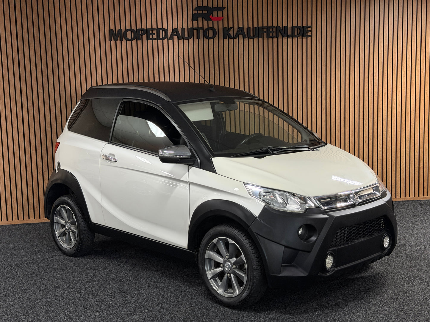 Aixam Crossline XXL Kofferraum | 8 PS Kubota Motor | 45 km/h | Innerhalb 250 KM Kostenlose Lieferung | Mopedauto | Leichtmobile