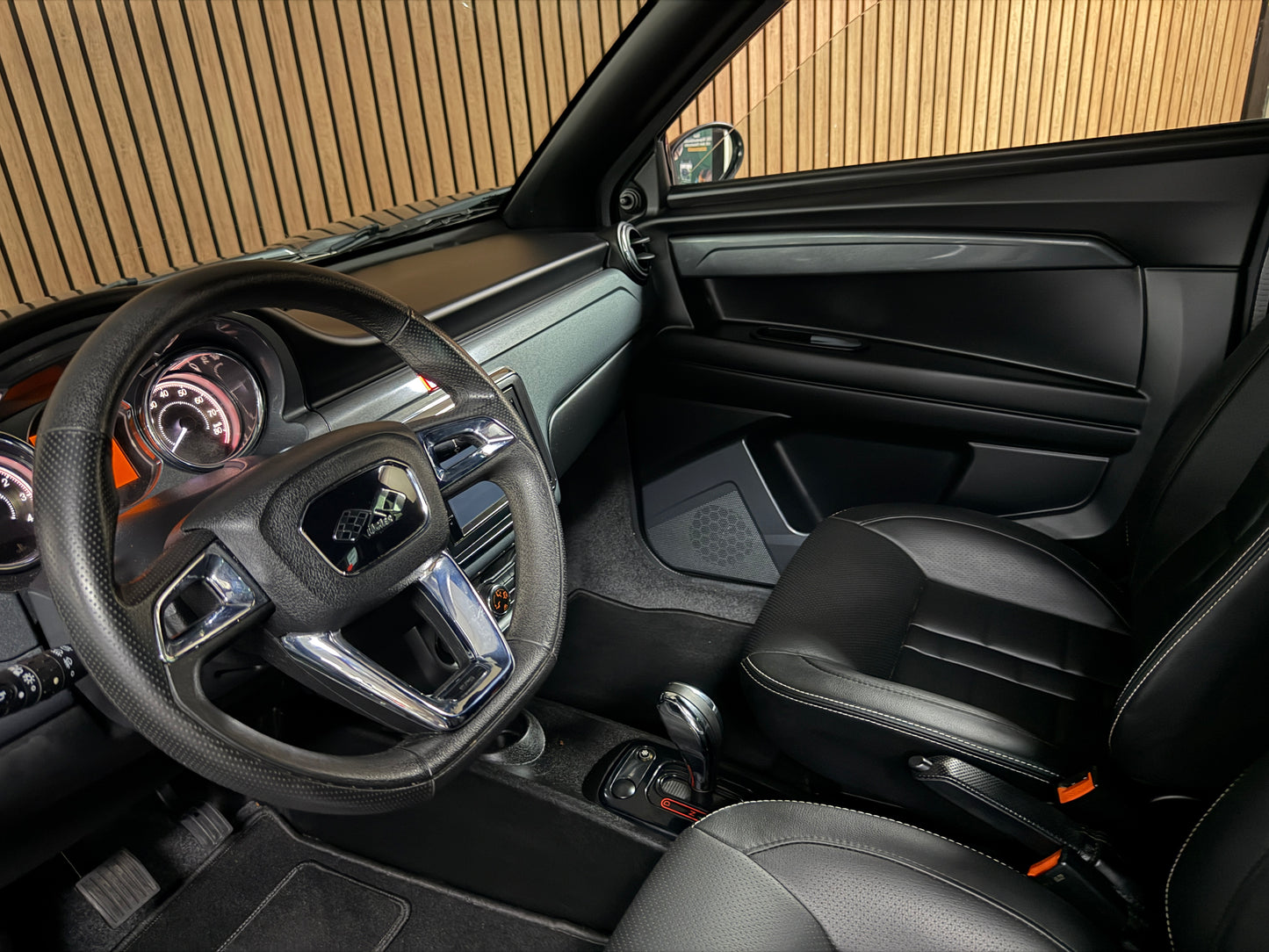 Ligier JS 60 Elegance mit Klima / Servo / Apple CP / DAB+ | Grau | 8 PS leiser DCI Motor | 45 km/h | Rückfahrkamera | Innerhalb 250 KM Kostenlose Lieferung | Mopedauto | Leichtmobile
