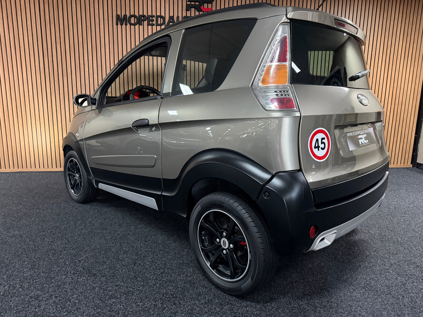 Microcar Mgo Highland Army Green  | leiser DCI Motor | 45 km/h | Innerhalb 250 KM Kostenlose Lieferung | Mopedauto | Leichtmobile