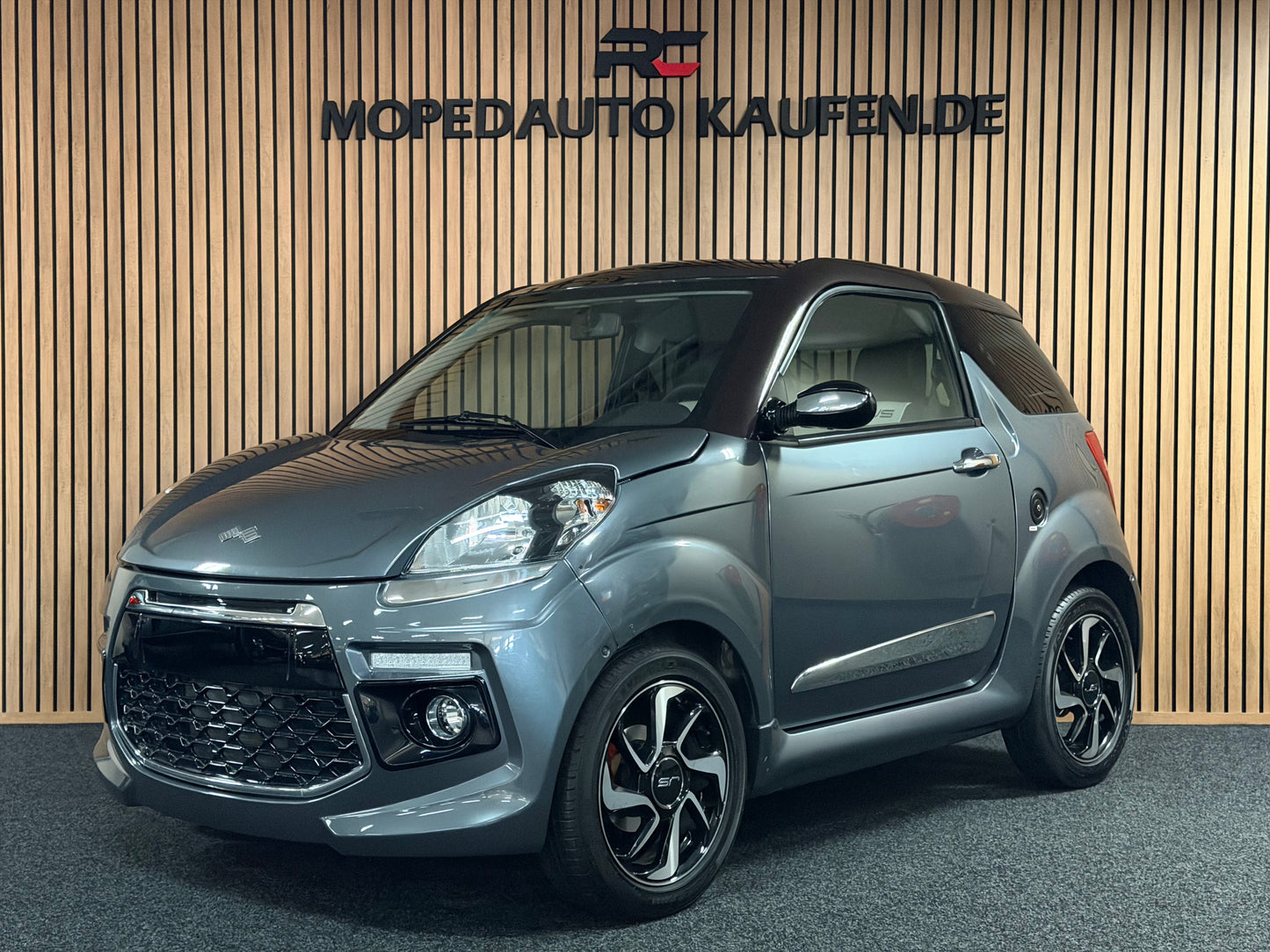 Ligier JS50 Sport geplflegt | leiser DCI Motor | 45 km/h | Innerhalb 250 KM Kostenlose Lieferung | Mopedauto | Leichtmobile