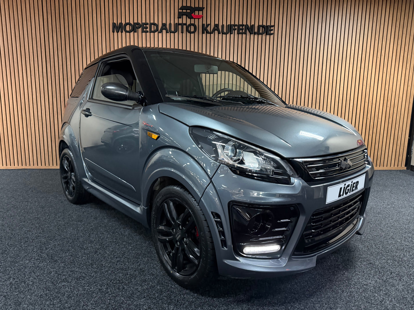 Ligier JS50 Sport 2021 | 8 PS Motor | 45 km/h | Rückfahrkamera | Innerhalb 250 KM Kostenlose Lieferung | Mopedauto | Leichtmobile