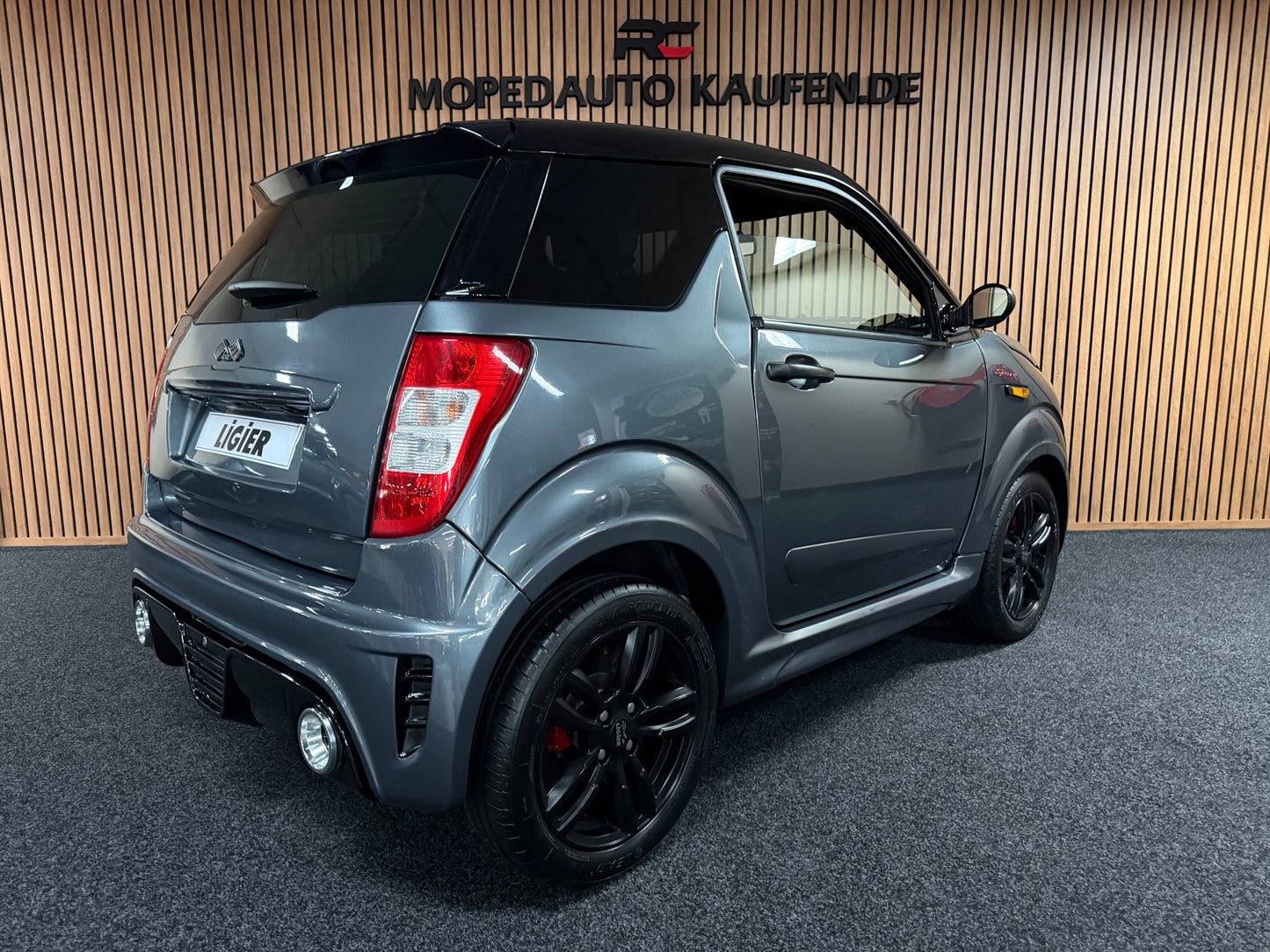 Ligier JS50 Sport 2021 | 8 PS Motor | 45 km/h | Rückfahrkamera | Innerhalb 250 KM Kostenlose Lieferung | Mopedauto | Leichtmobile