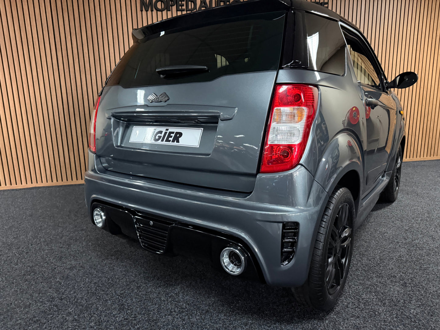 Ligier JS50 Sport 2021 | 8 PS Motor | 45 km/h | Rückfahrkamera | Innerhalb 250 KM Kostenlose Lieferung | Mopedauto | Leichtmobile