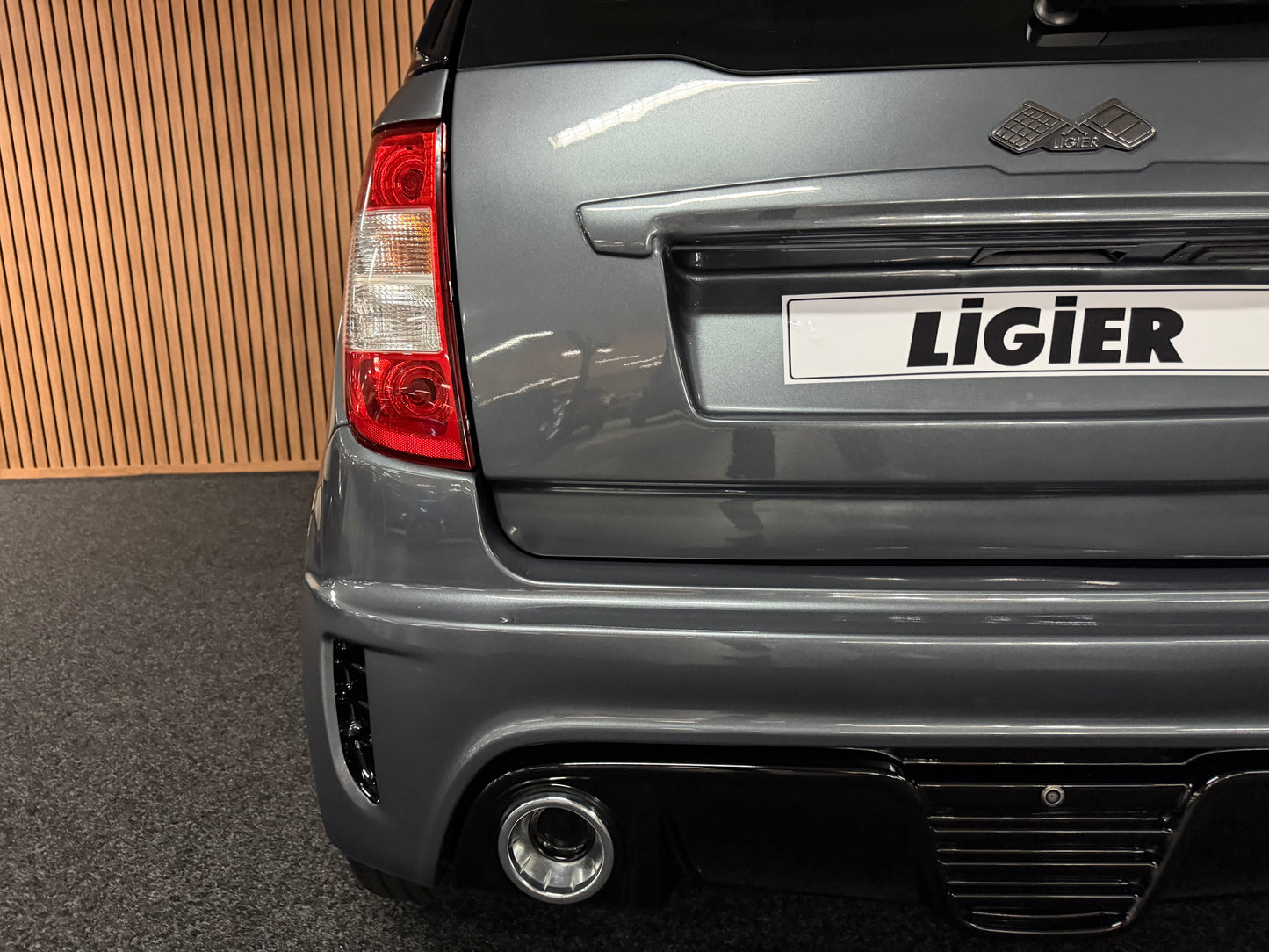 Ligier JS50 Sport 2021 | 8 PS Motor | 45 km/h | Rückfahrkamera | Innerhalb 250 KM Kostenlose Lieferung | Mopedauto | Leichtmobile