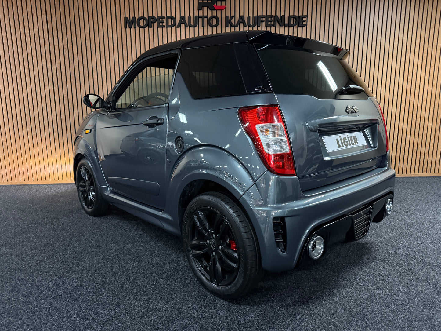 Ligier JS50 Sport 2021 | 8 PS Motor | 45 km/h | Rückfahrkamera | Innerhalb 250 KM Kostenlose Lieferung | Mopedauto | Leichtmobile