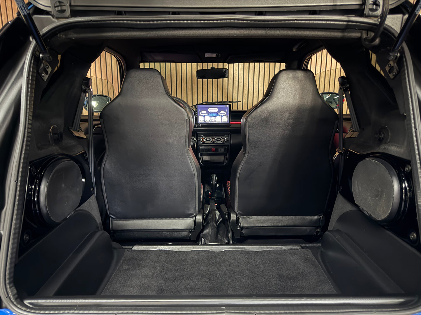 Ligier JS50 Ultimate Blau  | Servolenkung | DAB + / Apple Carplay Ambilight  | 8 PS leiser DCI Motor | 45 km/h | Rückfahrkamera | Innerhalb 250 KM Kostenlose Lieferung | Mopedauto | Leichtmobile