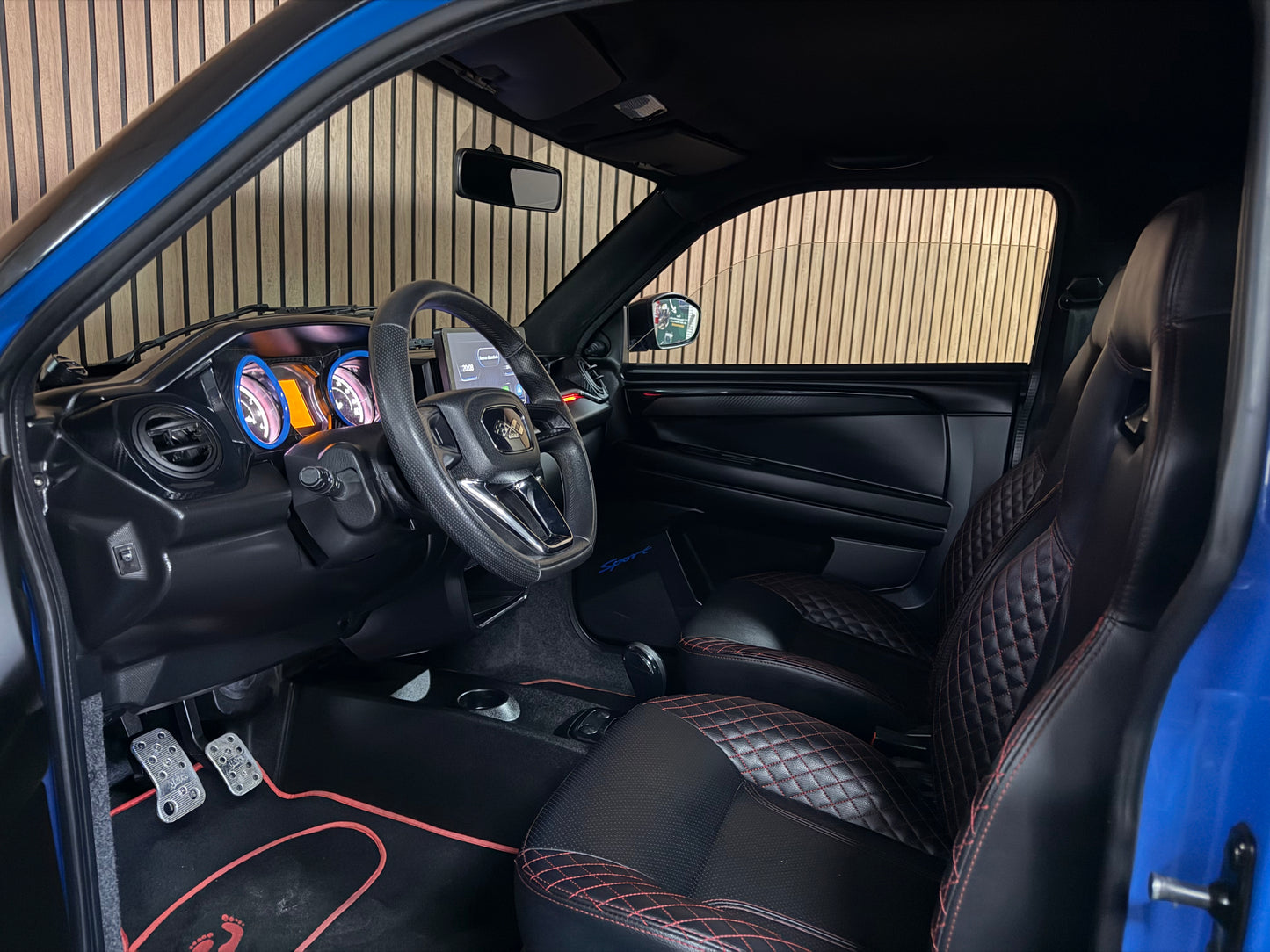 Ligier JS50 Ultimate Blau  | Servolenkung | DAB + / Apple Carplay Ambilight  | 8 PS leiser DCI Motor | 45 km/h | Rückfahrkamera | Innerhalb 250 KM Kostenlose Lieferung | Mopedauto | Leichtmobile