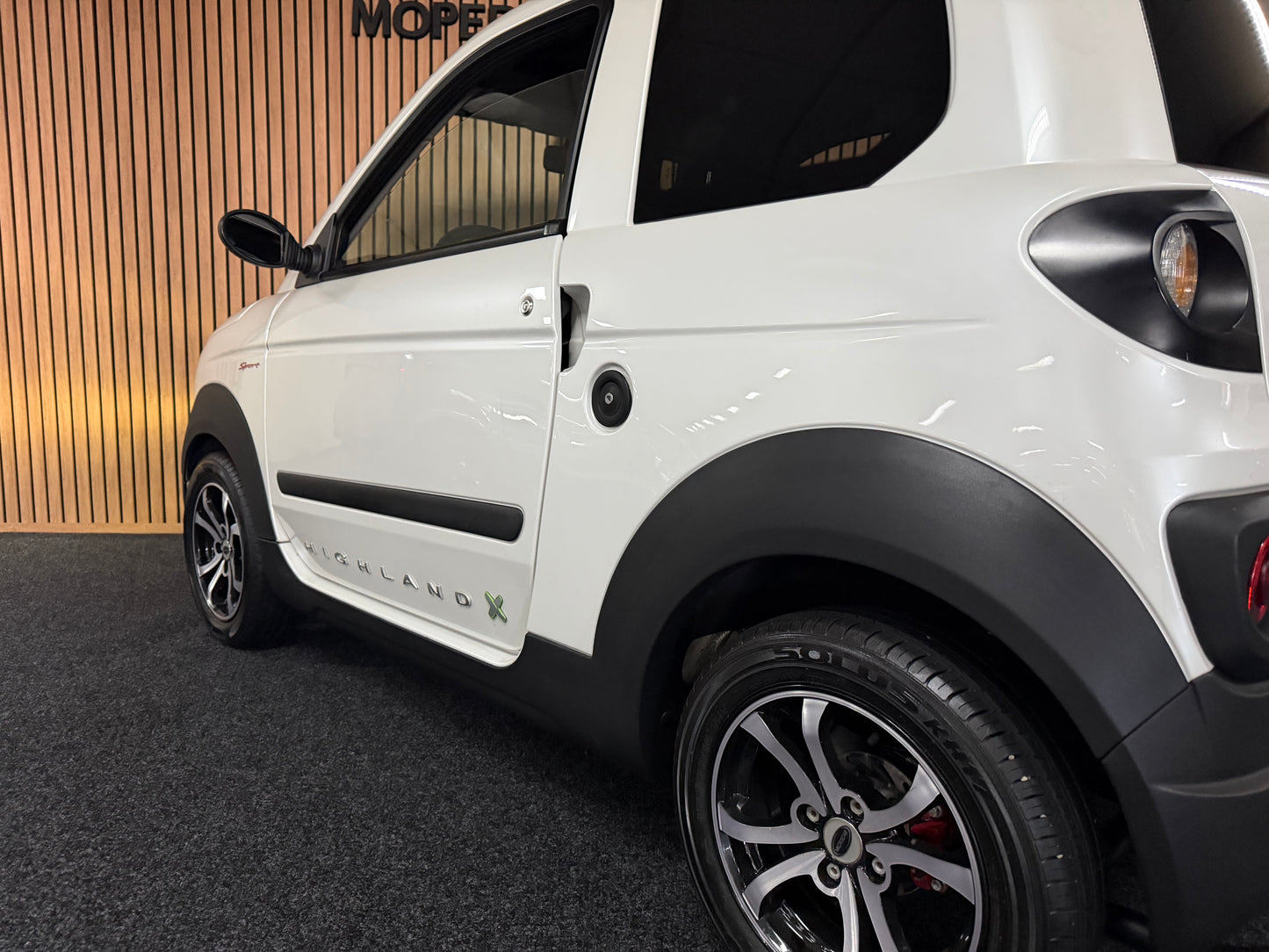 Microcar Mgo Highland X | leiser DCI Motor | 45 km/h | Innerhalb 250 KM Kostenlose Lieferung | Mopedauto | Leichtmobile