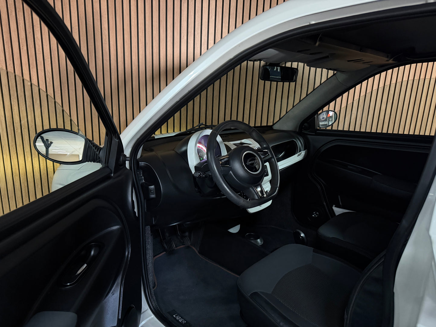 Microcar Mgo Highland X | leiser DCI Motor | 45 km/h | Innerhalb 250 KM Kostenlose Lieferung | Mopedauto | Leichtmobile