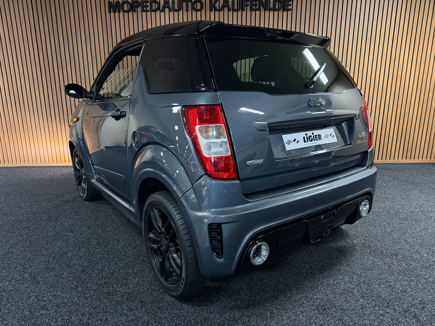 Ligier JS50 Sport Grau  | Servolenkung | 8 PS leiser DCI Motor | 45 km/h | Rückfahrkamera | Innerhalb 250 KM Kostenlose Lieferung | Mopedauto | Leichtmobile