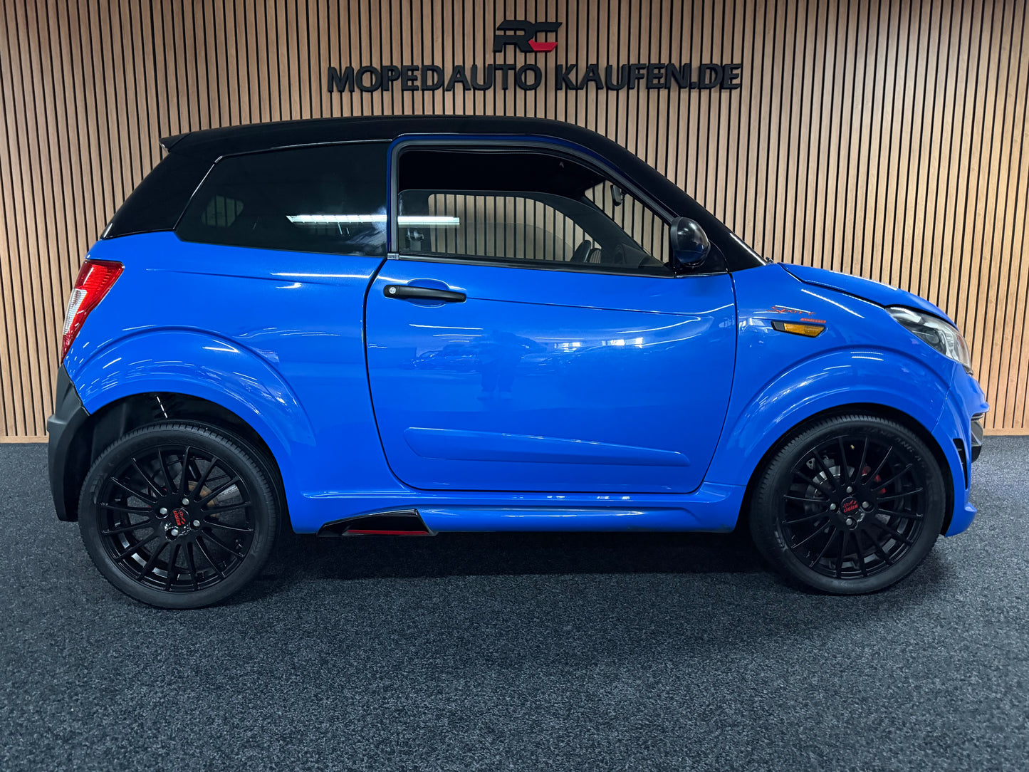 Ligier JS50 Ultimate Sport | Klimaanlage | 8 PS leiser DCI Motor | Rückfahrkamera | 45 km/h | Rückfahrkamera | Innerhalb 250 KM Kostenlose Lieferung | Mopedauto | Leichtmobile