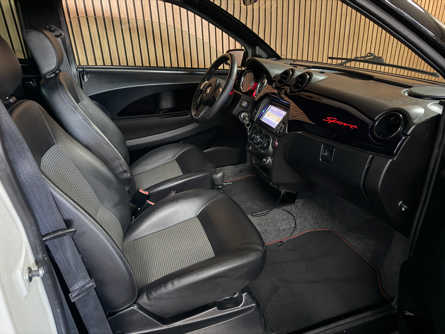 Aixam City Sport 45 km/h – Microcar – 45 km/h – Fahrbar ab 15 | 8 PS Kubota | Rückfahrkamera | Multi-Media Touch | 45 km/h | Innerhalb 250 KM Kostenlose Lieferung | Mopedauto | Leichtmobile
