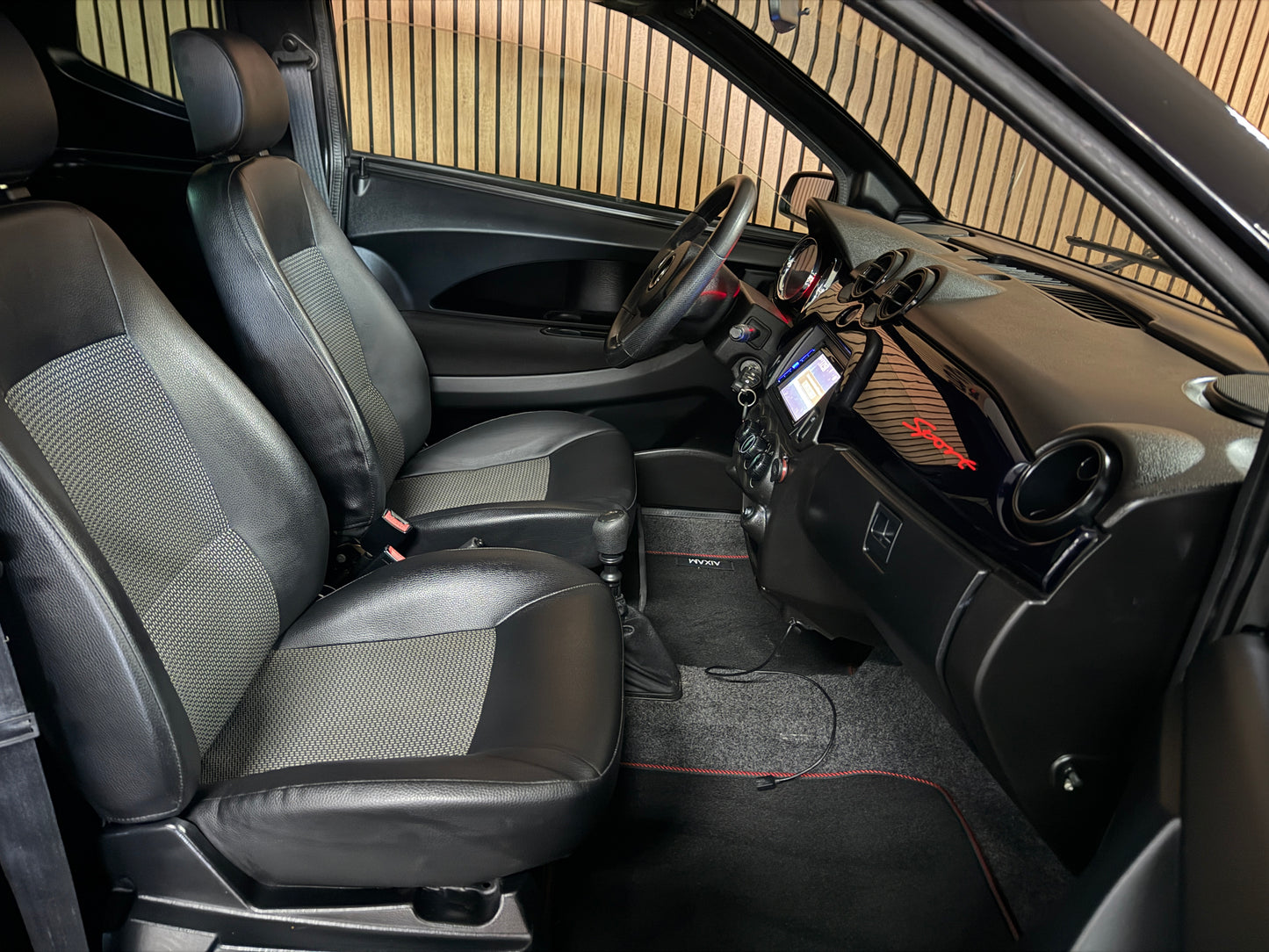 Aixam City Sport 45 km/h – Microcar – 45 km/h – Fahrbar ab 15 | 8 PS Kubota | Rückfahrkamera | Multi-Media Touch | 45 km/h | Innerhalb 250 KM Kostenlose Lieferung | Mopedauto | Leichtmobile