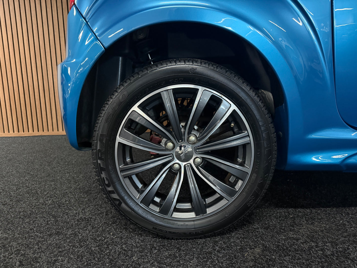 Ligier JS50 Sport Blau | 1. Besitzer | Rückfahrkamera | 8 PS motor | 45 km/h | Innerhalb 250 KM Kostenlose Lieferung | Mopedauto | Leichtmobile