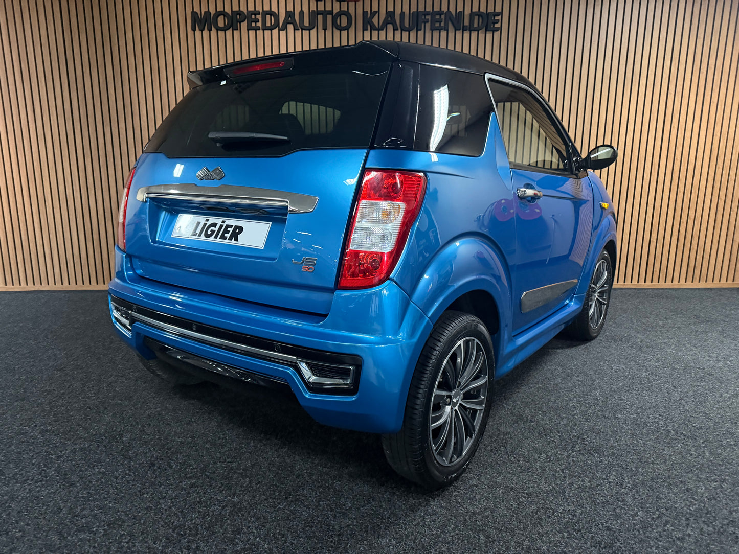 Ligier JS50 Sport Blau | 1. Besitzer | Rückfahrkamera | 8 PS motor | 45 km/h | Innerhalb 250 KM Kostenlose Lieferung | Mopedauto | Leichtmobile