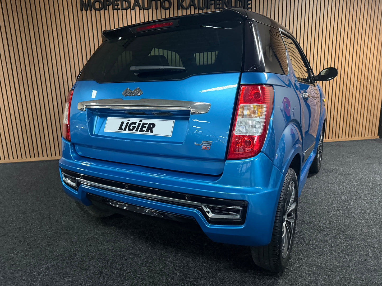 Ligier JS50 Sport Blau | 1. Besitzer | Rückfahrkamera | 8 PS motor | 45 km/h | Innerhalb 250 KM Kostenlose Lieferung | Mopedauto | Leichtmobile