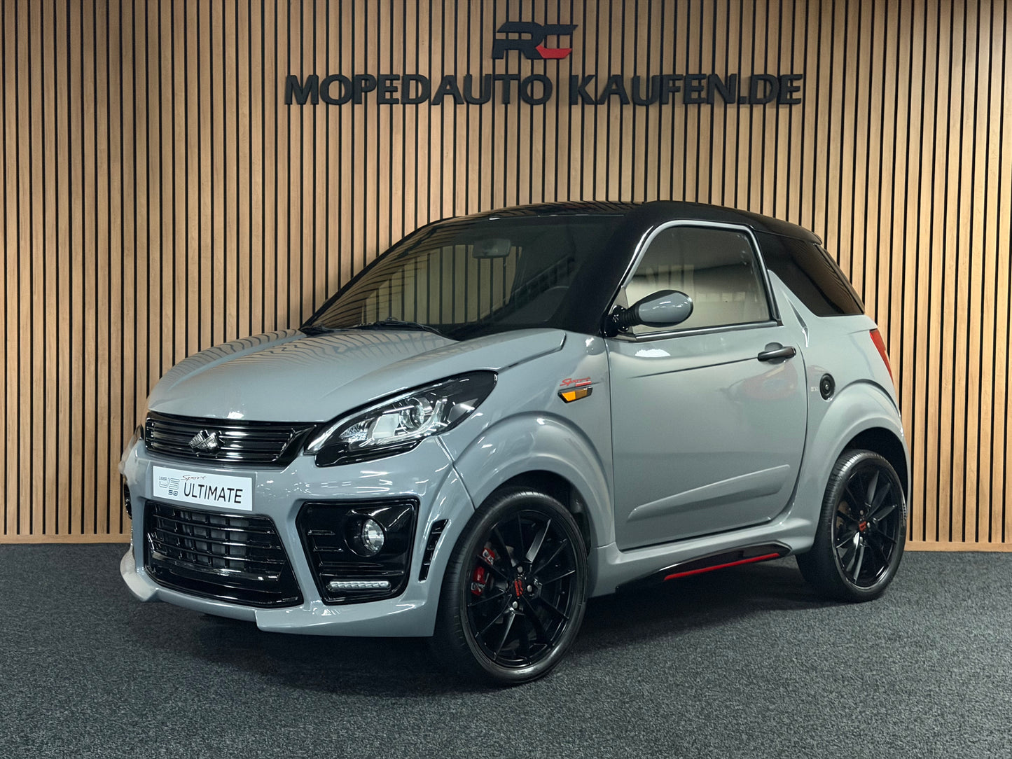 Ligier JS50 Sport Ultimate Nardo Grau | Rückfahrkamera | Servolenkung | 8 PS leiser DCI motor | Apple Carplay / Android | 45 km/h | Innerhalb 250 KM Kostenlose Lieferung | Mopedauto | Leichtmobile