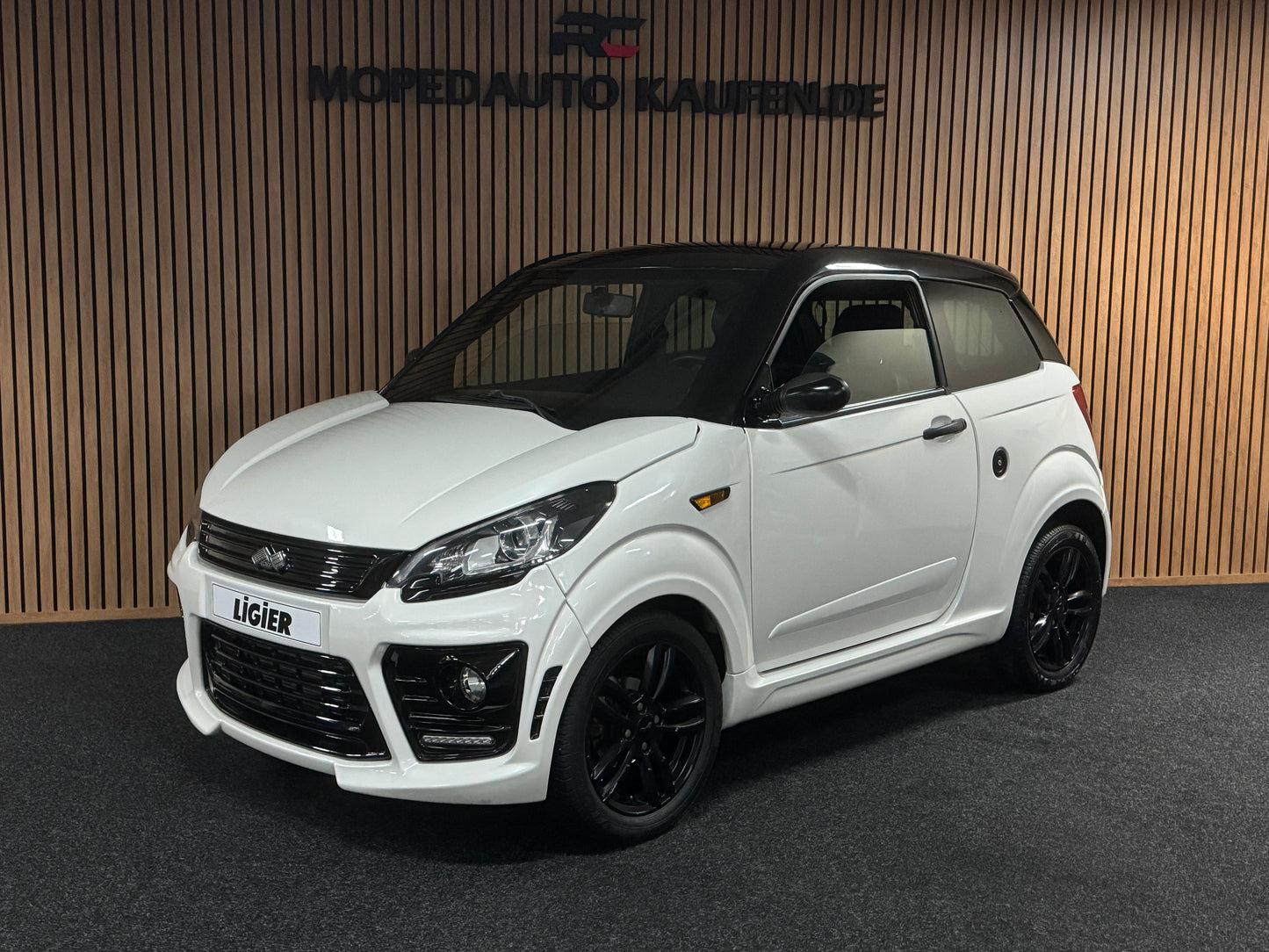 Ligier JS50 Sport | 8 PS Lombardini | 45 km/h | Rückfahrkamera | Innerhalb 250 KM Kostenlose Lieferung | Mopedauto | Leichtmobile