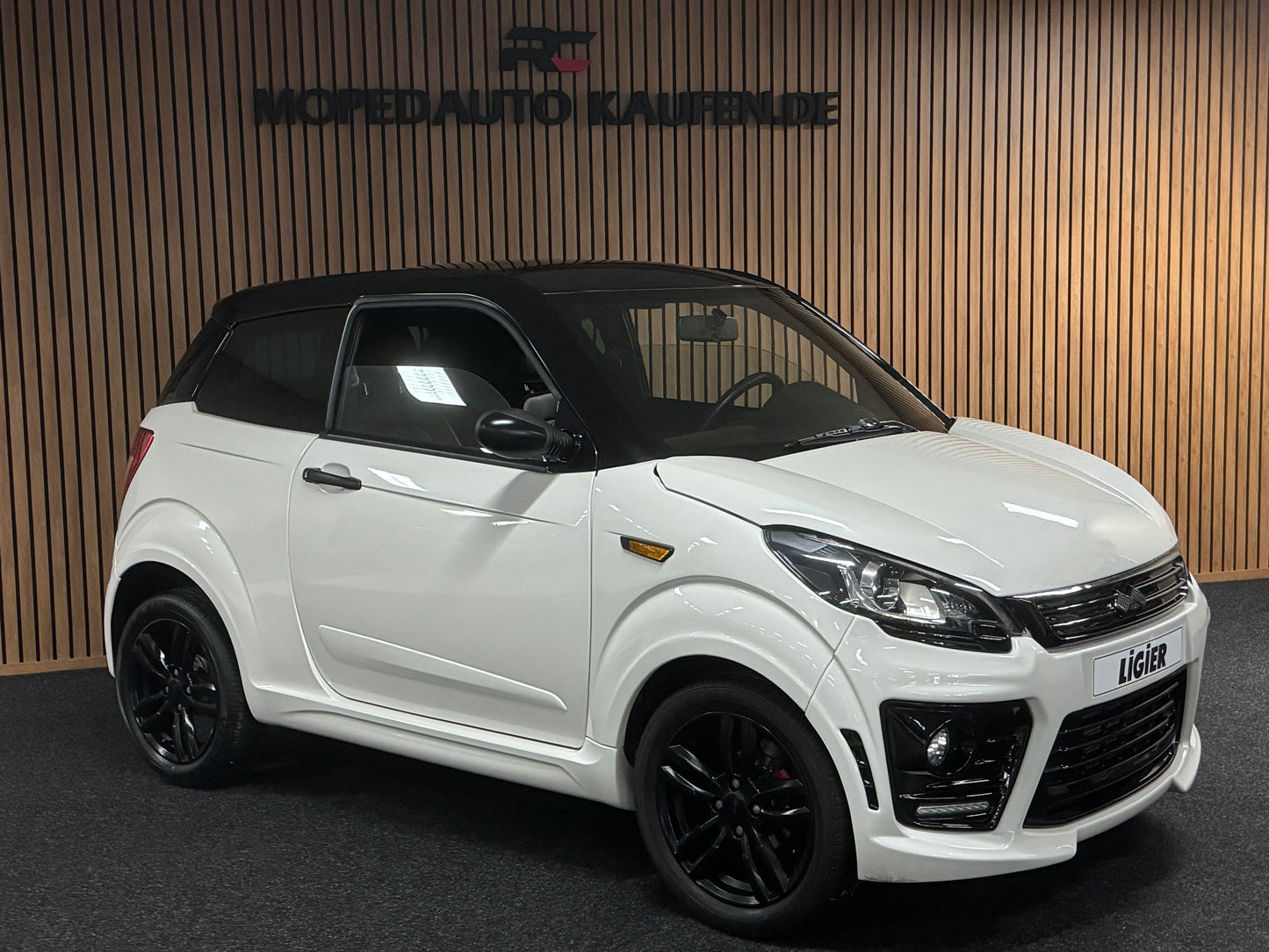 Ligier JS50 Sport | 8 PS Lombardini | 45 km/h | Rückfahrkamera | Innerhalb 250 KM Kostenlose Lieferung | Mopedauto | Leichtmobile