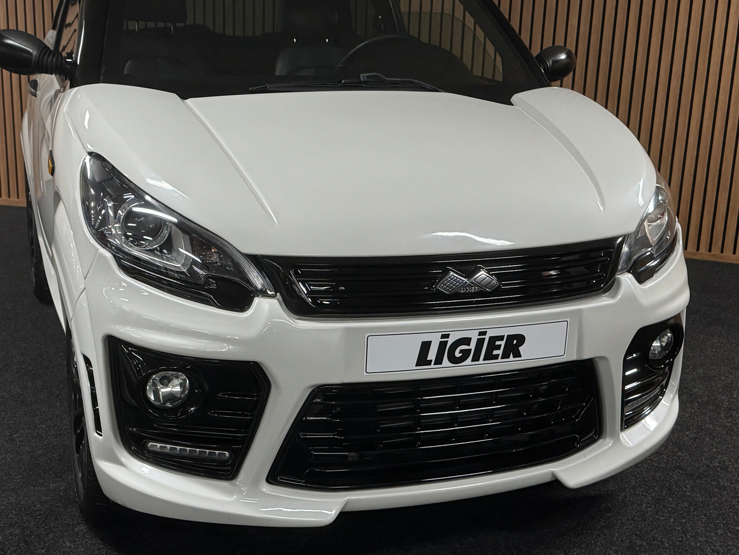 Ligier JS50 Sport | 8 PS Lombardini | 45 km/h | Rückfahrkamera | Innerhalb 250 KM Kostenlose Lieferung | Mopedauto | Leichtmobile