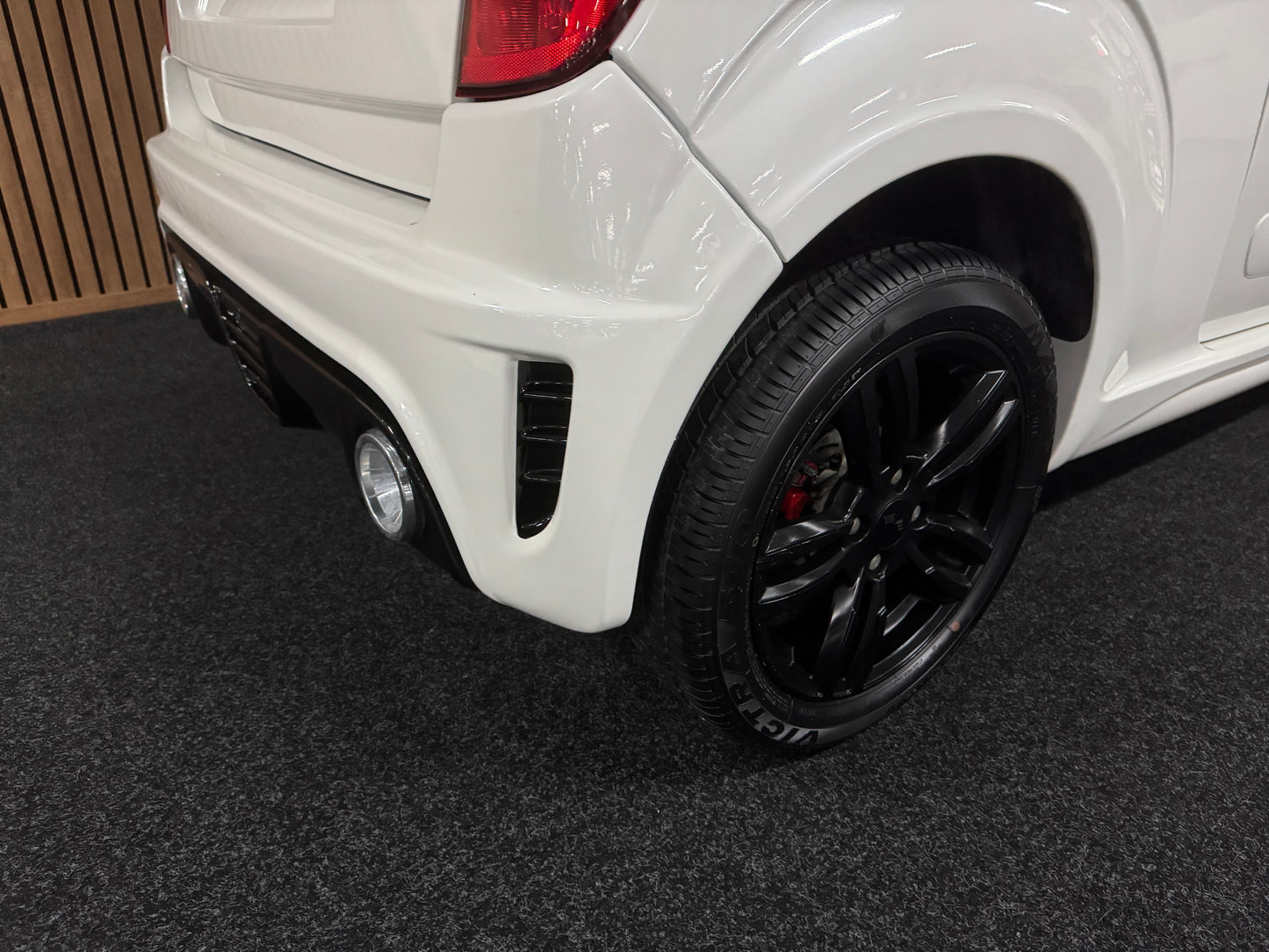 Ligier JS50 Sport | 8 PS Lombardini | 45 km/h | Rückfahrkamera | Innerhalb 250 KM Kostenlose Lieferung | Mopedauto | Leichtmobile