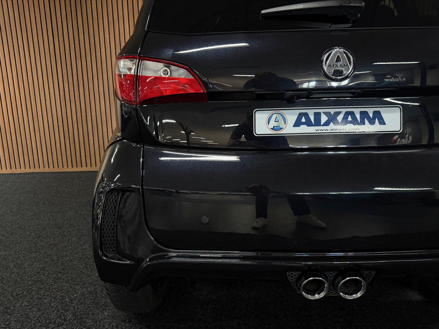 Aixam Coupé Sport Black on Black | Apple Carplay/Android | Rückfahrkamera | 8 PS motor | 45 km/h | Innerhalb 250 KM Kostenlose Lieferung | Mopedauto | Leichtmobile