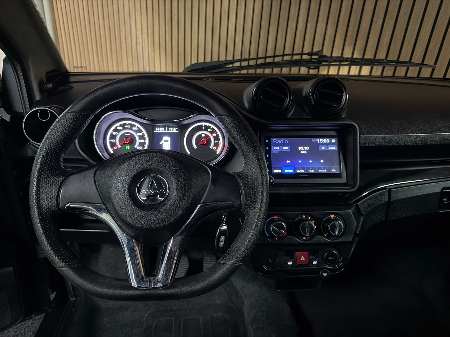 Aixam Coupé Sport Black on Black | Apple Carplay/Android | Rückfahrkamera | 8 PS motor | 45 km/h | Innerhalb 250 KM Kostenlose Lieferung | Mopedauto | Leichtmobile