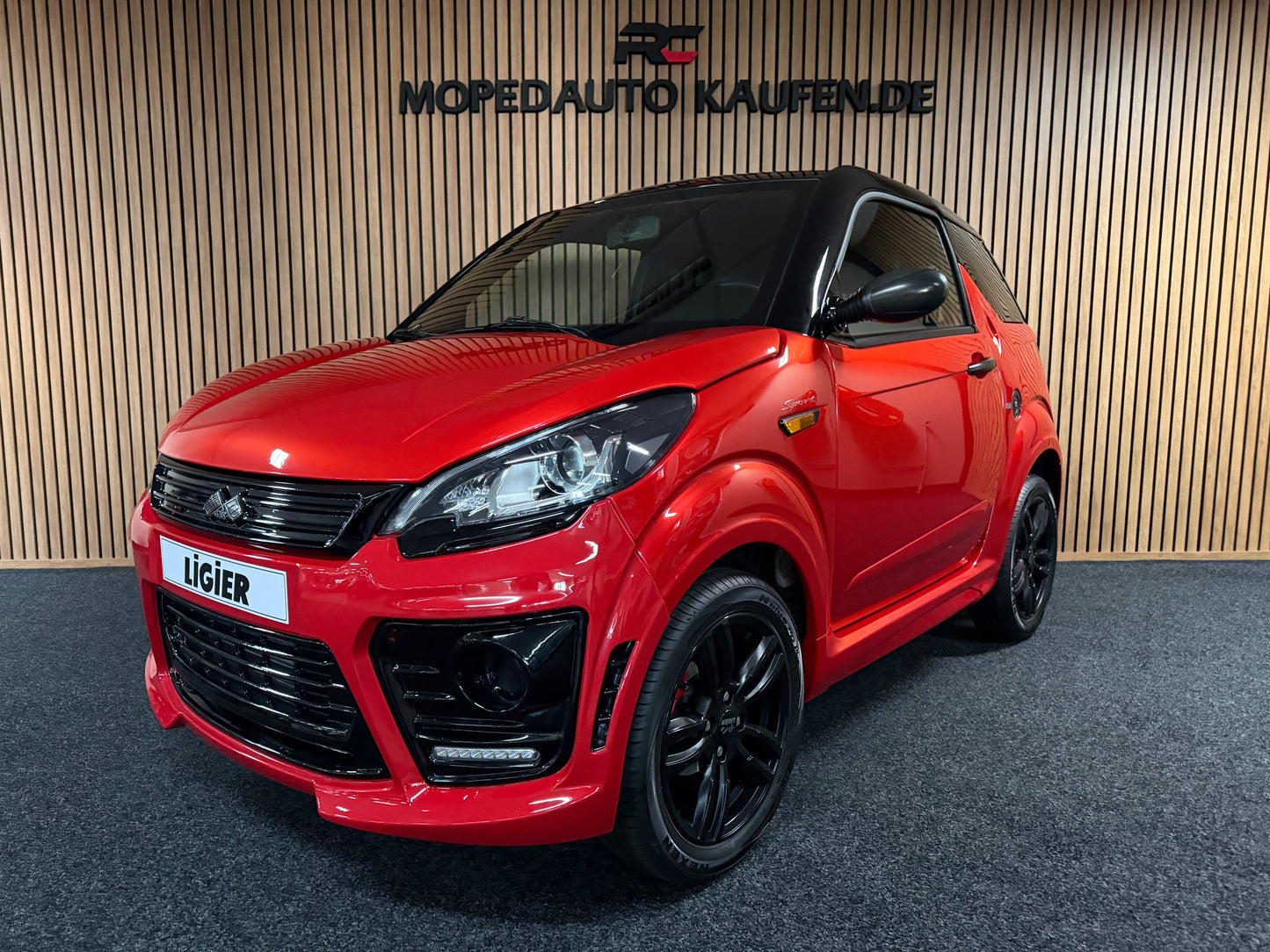 Ligier JS50 Sport | Servo | Rückfahrkamera | Apple Carplay/Android | 8 PS | 45 km/h | Innerhalb 250 KM Kostenlose Lieferung | Mopedauto | Leichtmobile