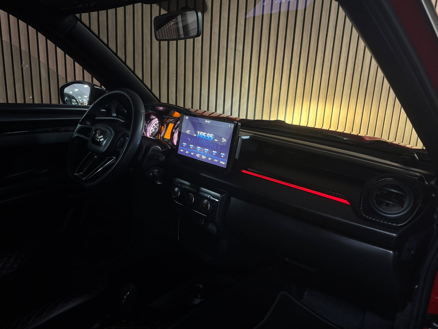 Ligier JS60 Sport Ultimate 2024 | 3053 KM !! | Servolenkung | Ambientebeleuchtung 8 PS leiser DCI Motor | 45 km/h | Rückfahrkamera | Innerhalb 250 KM Kostenlose Lieferung | Mopedauto | Leichtmobile