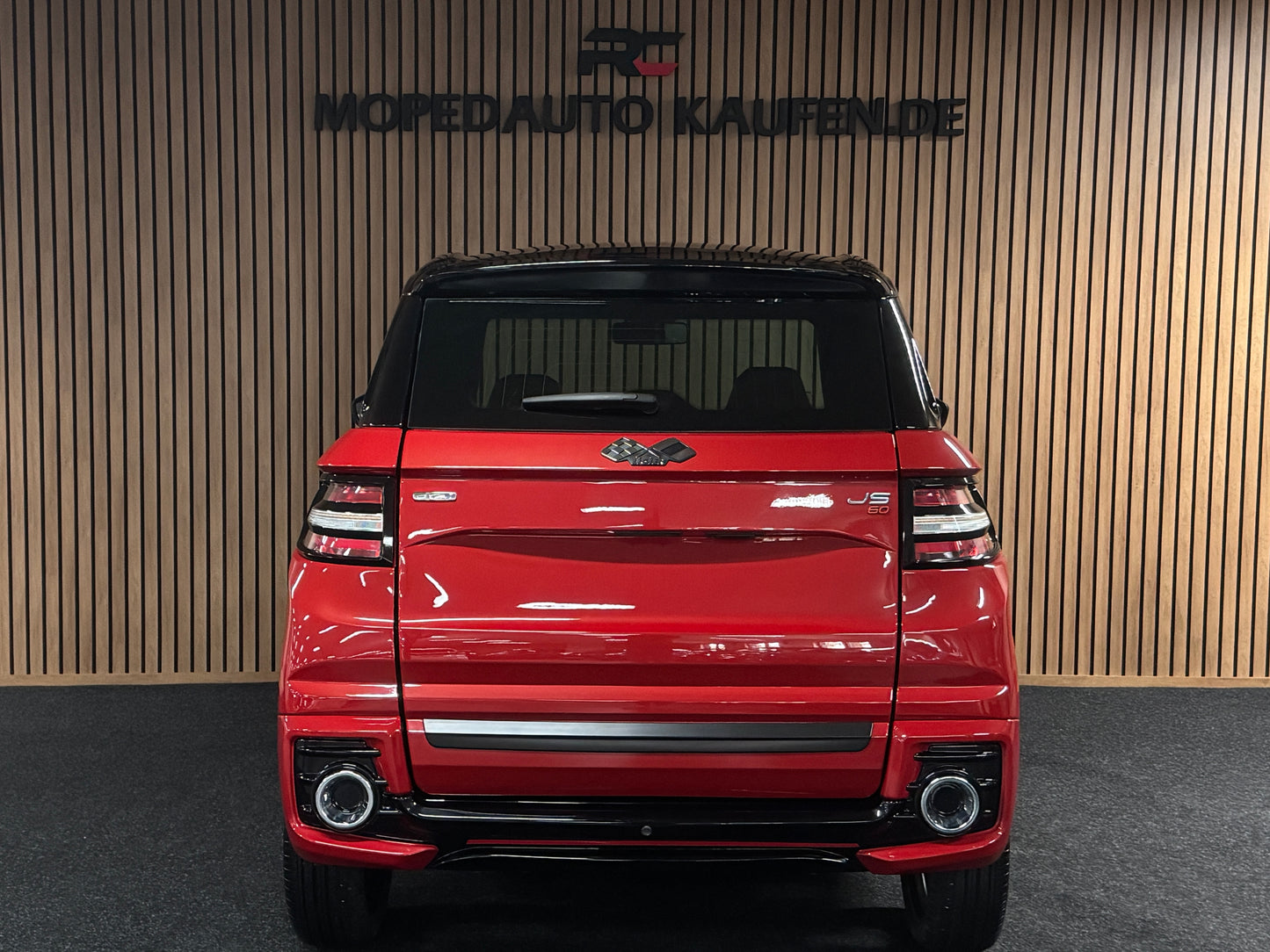 Ligier JS60 Sport Ultimate 2024 | 3053 KM !! | Servolenkung | Ambientebeleuchtung 8 PS leiser DCI Motor | 45 km/h | Rückfahrkamera | Innerhalb 250 KM Kostenlose Lieferung | Mopedauto | Leichtmobile