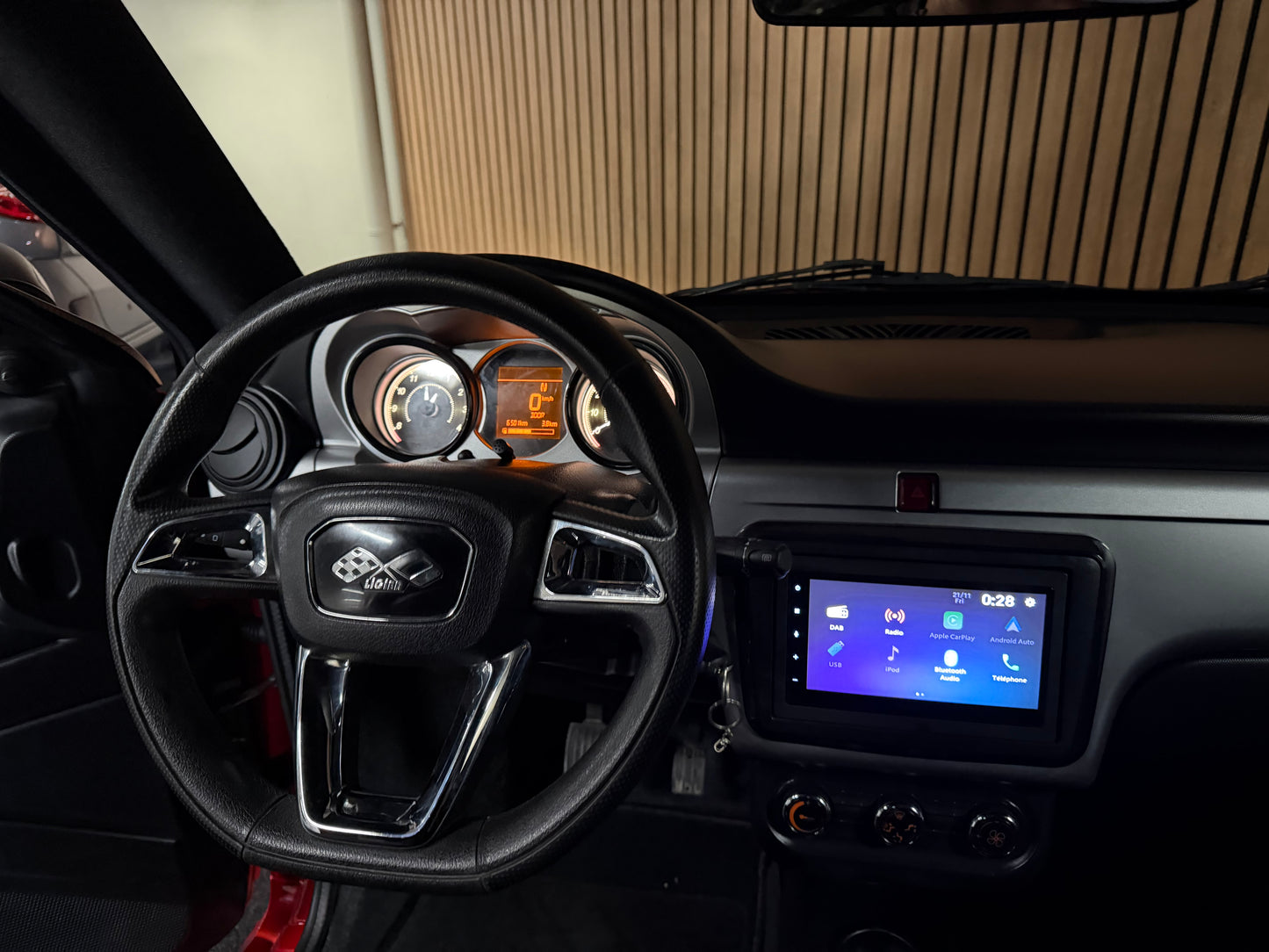 Ligier JS50 Sport | Servo | Rückfahrkamera | Apple Carplay/Android | 8 PS | 45 km/h | Innerhalb 250 KM Kostenlose Lieferung | Mopedauto | Leichtmobile
