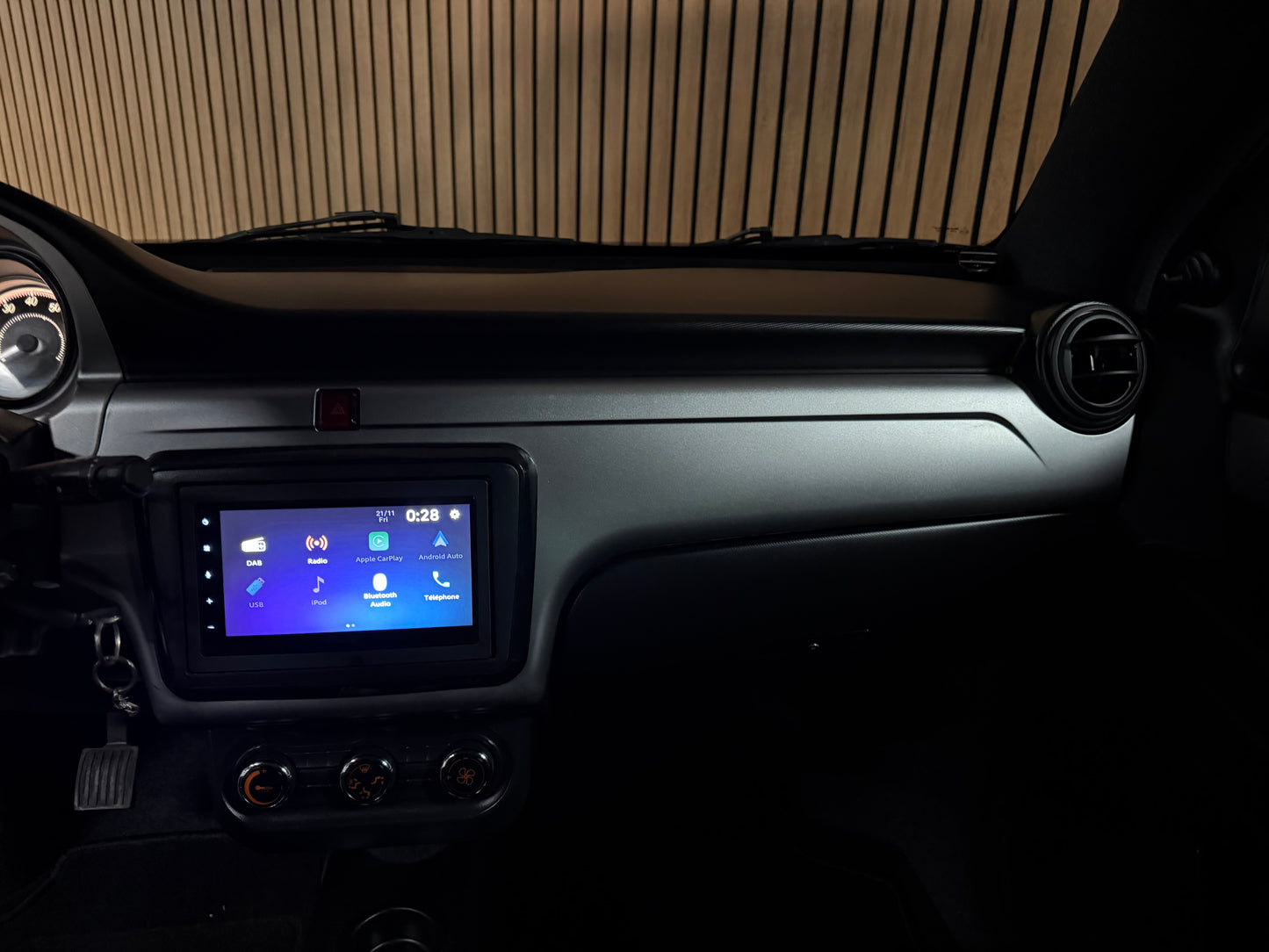 Ligier JS50 Sport | Servo | Rückfahrkamera | Apple Carplay/Android | 8 PS | 45 km/h | Innerhalb 250 KM Kostenlose Lieferung | Mopedauto | Leichtmobile