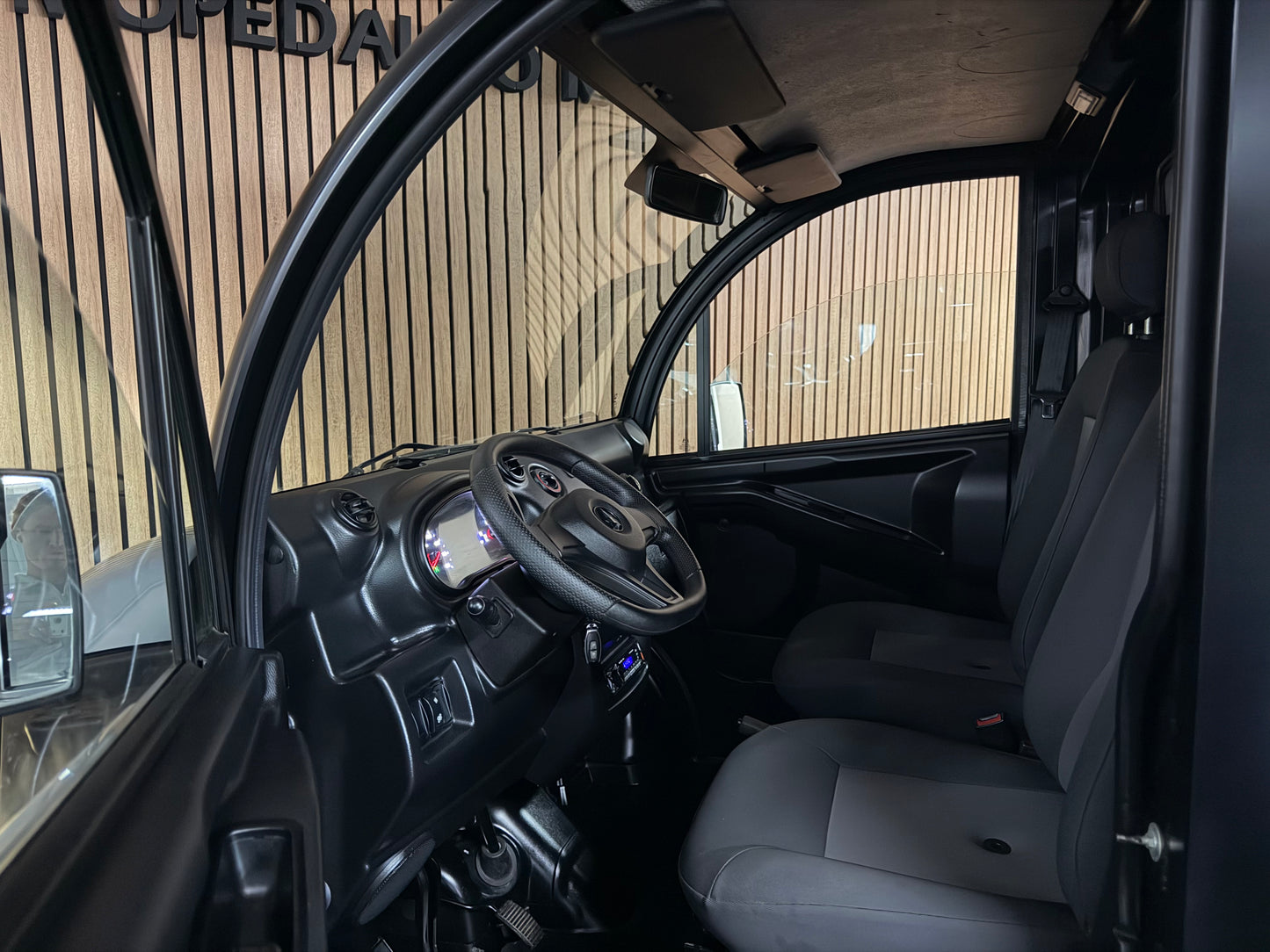 Aixam D-Truck Kastenwagen 2023 | 8 PS Motor | 45 km/h | Innerhalb 250 KM Kostenlose Lieferung | Mopedauto | Leichtmobile