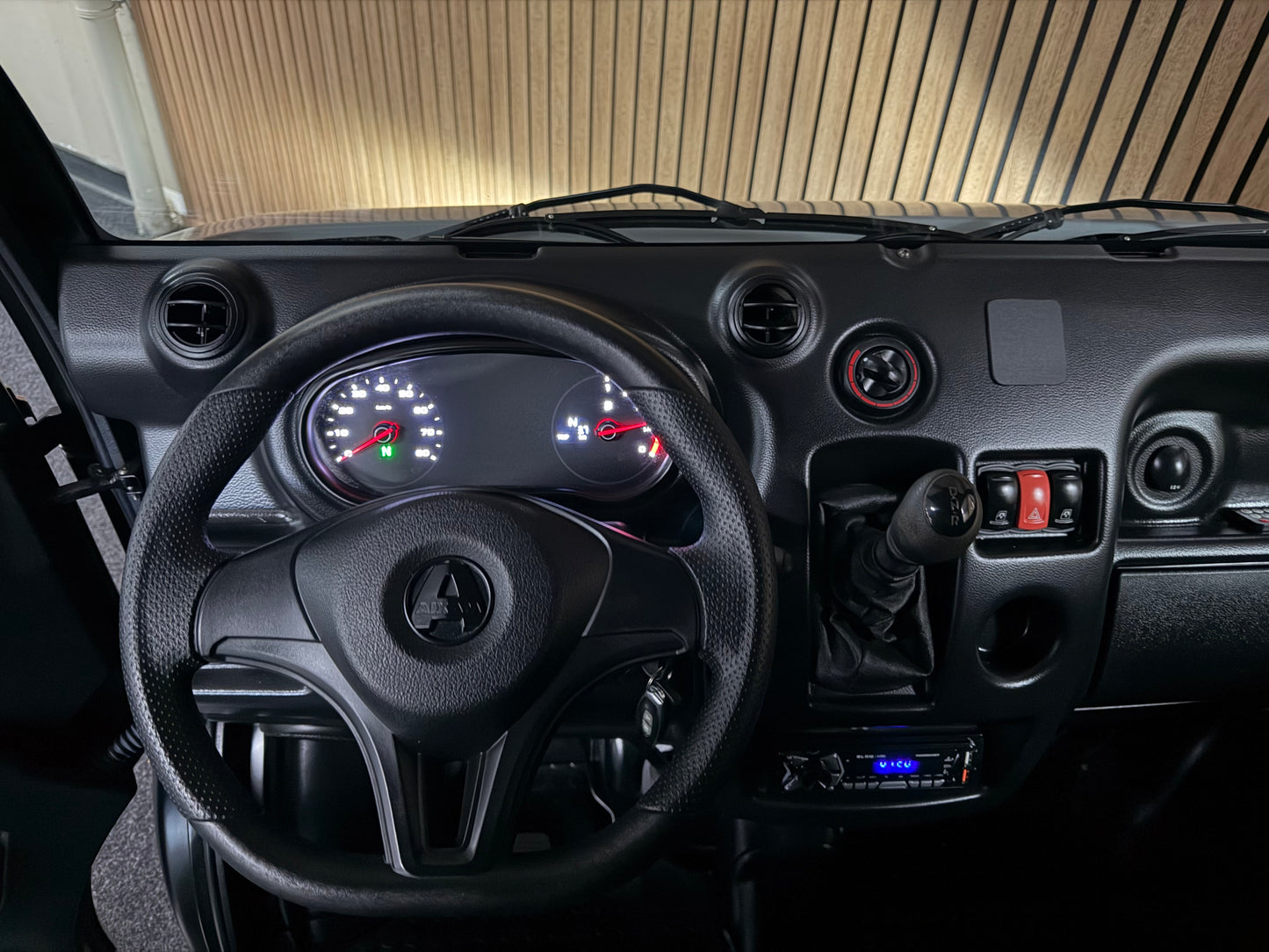 Aixam D-Truck Kastenwagen 2023 | 8 PS Motor | 45 km/h | Innerhalb 250 KM Kostenlose Lieferung | Mopedauto | Leichtmobile