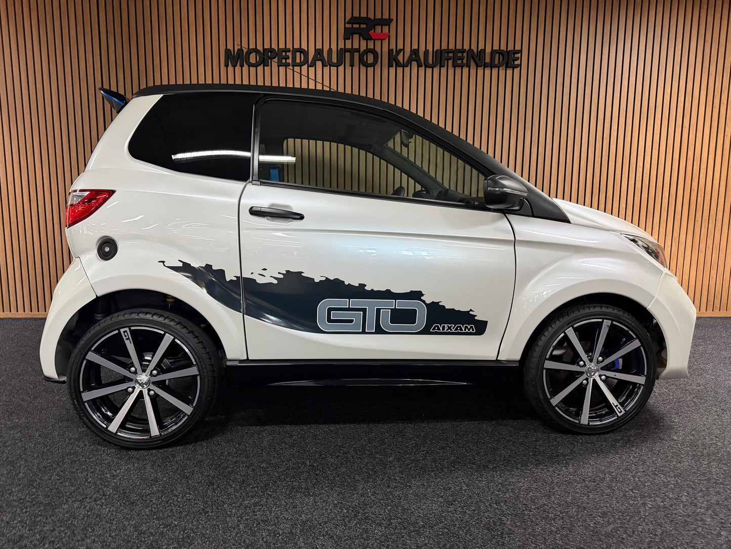 Axiam GTO Sport | Rückfahrkamera | Apple Carplay/Android | 8 PS Kubota Motor | 45 km/h | Innerhalb 250 KM Kostenlose Lieferung | Mopedauto | Leichtmobile