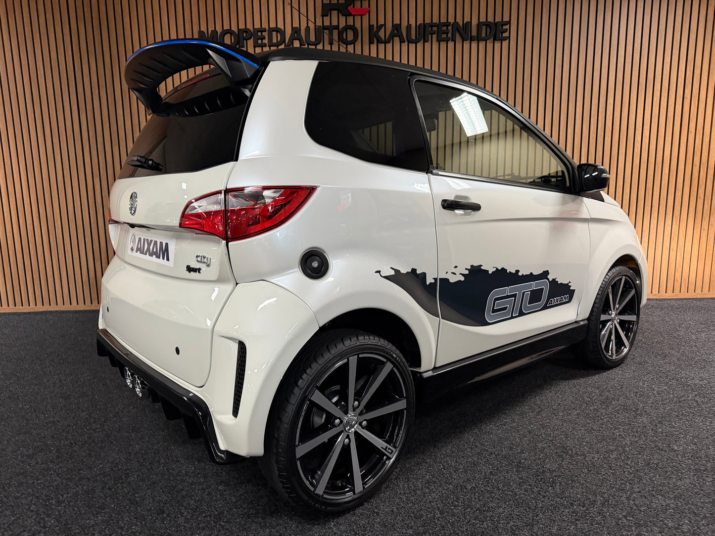 Axiam GTO Sport | Rückfahrkamera | Apple Carplay/Android | 8 PS Kubota Motor | 45 km/h | Innerhalb 250 KM Kostenlose Lieferung | Mopedauto | Leichtmobile