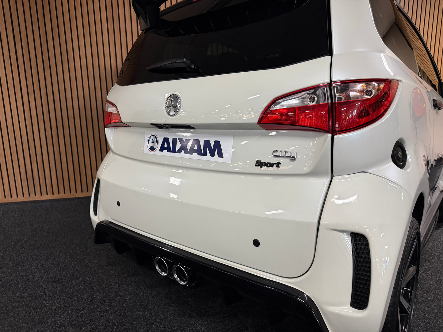 Axiam GTO Sport | Rückfahrkamera | Apple Carplay/Android | 8 PS Kubota Motor | 45 km/h | Innerhalb 250 KM Kostenlose Lieferung | Mopedauto | Leichtmobile