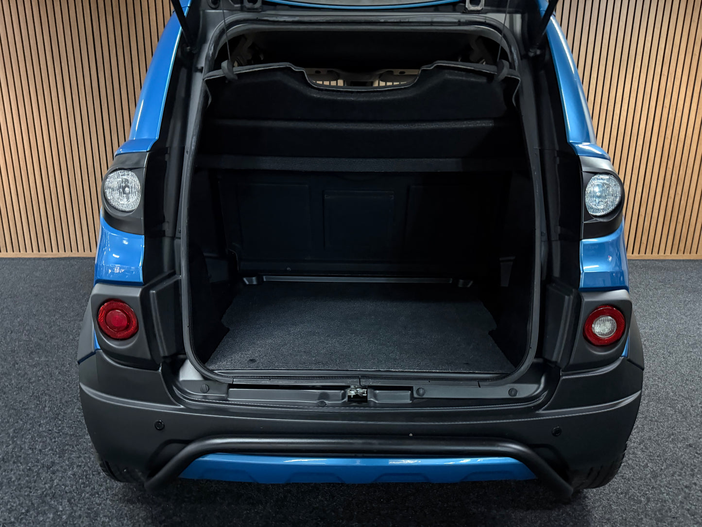 Microcar Mgo Highland X Bullbar | 8 PS leiser DCI Motor | Rückfahrkamera | 45 km/h | Innerhalb 250 KM Kostenlose Lieferung | Mopedauto | Leichtmobile