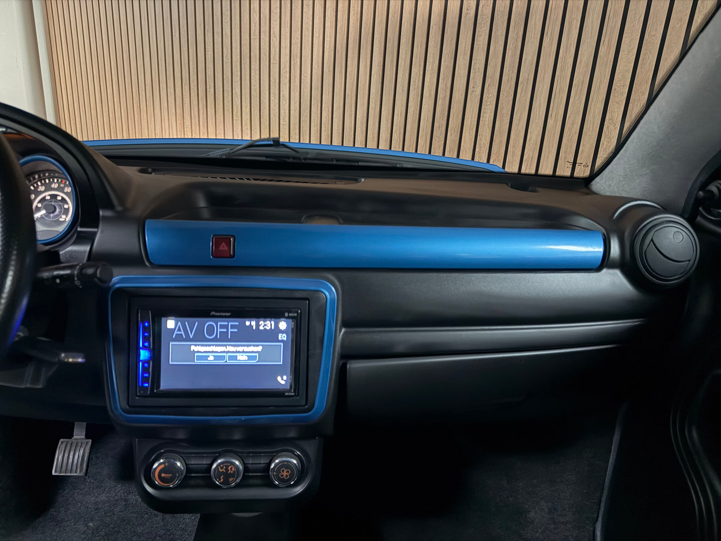 Microcar Mgo Highland X Bullbar | 8 PS leiser DCI Motor | Rückfahrkamera | 45 km/h | Innerhalb 250 KM Kostenlose Lieferung | Mopedauto | Leichtmobile